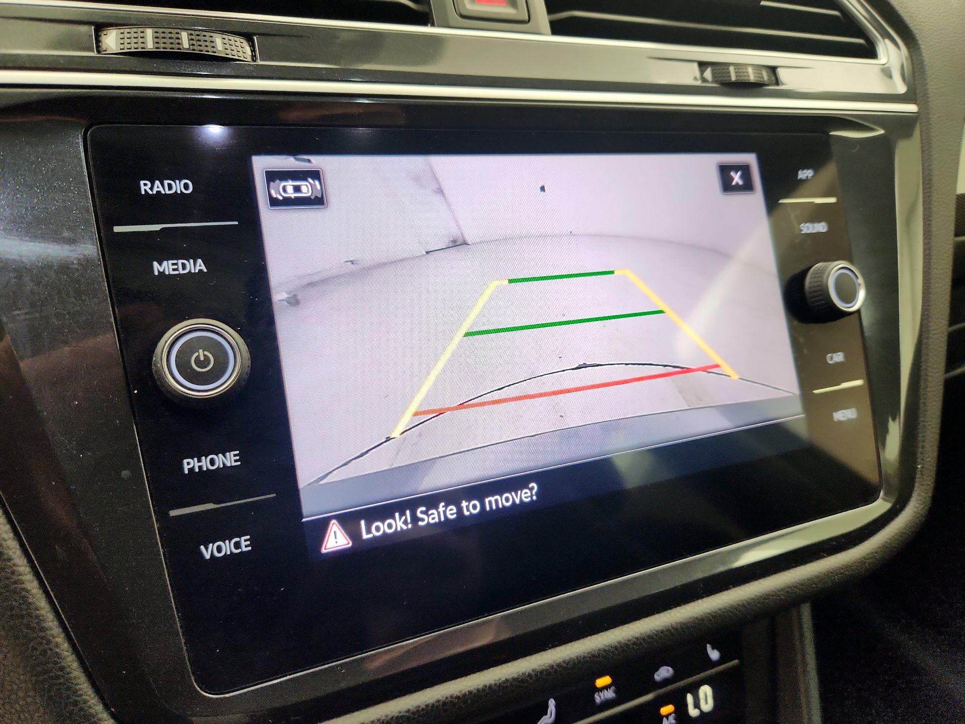 Thumbnail: 2024 Volkswagen Tiguan - 14