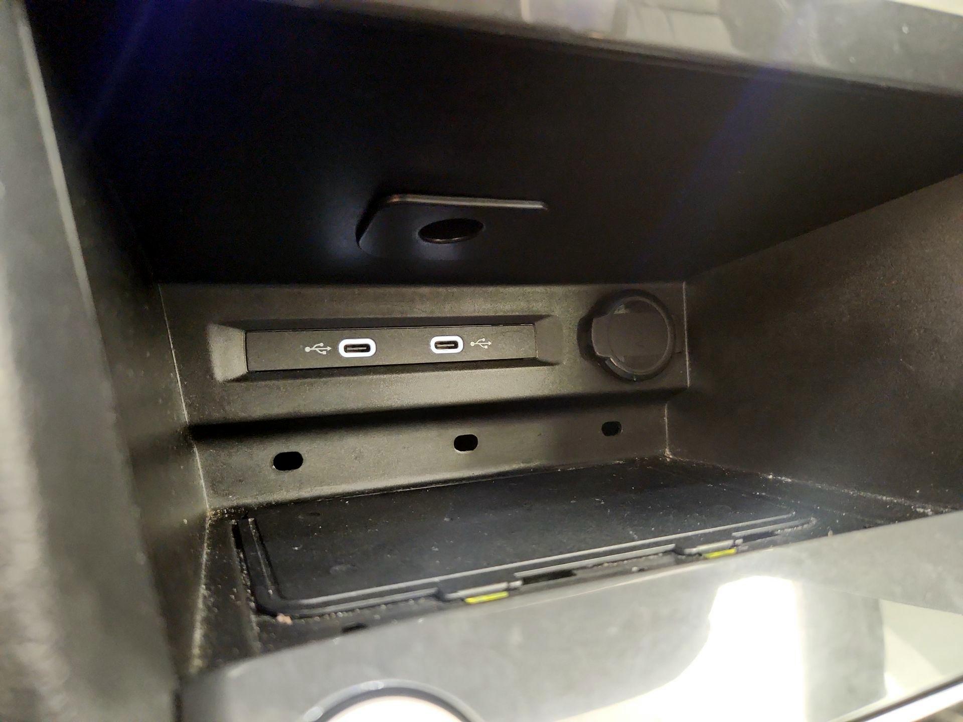 Thumbnail: 2024 Volkswagen Tiguan - 18