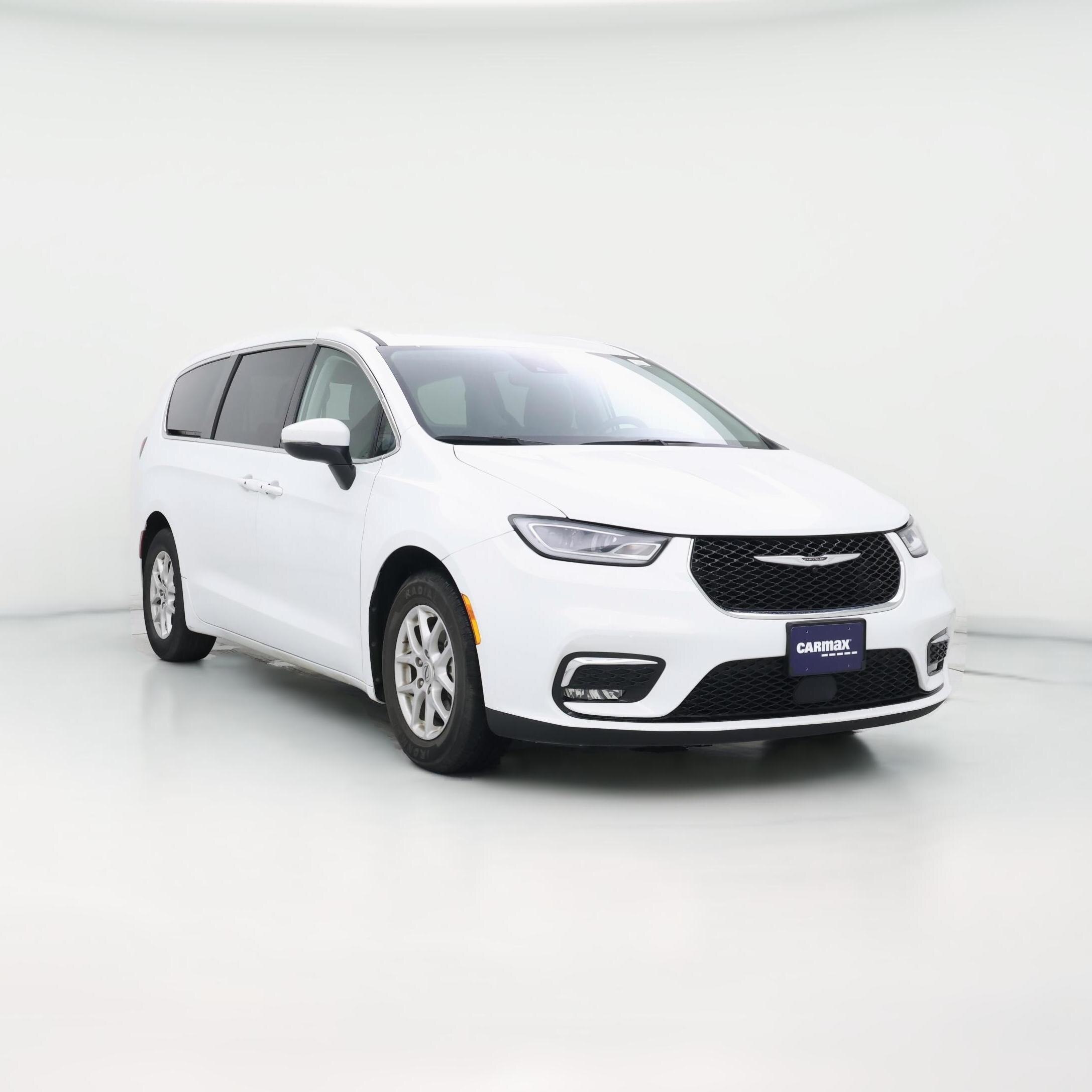 Thumbnail: 2023 Chrysler Pacifica - 1