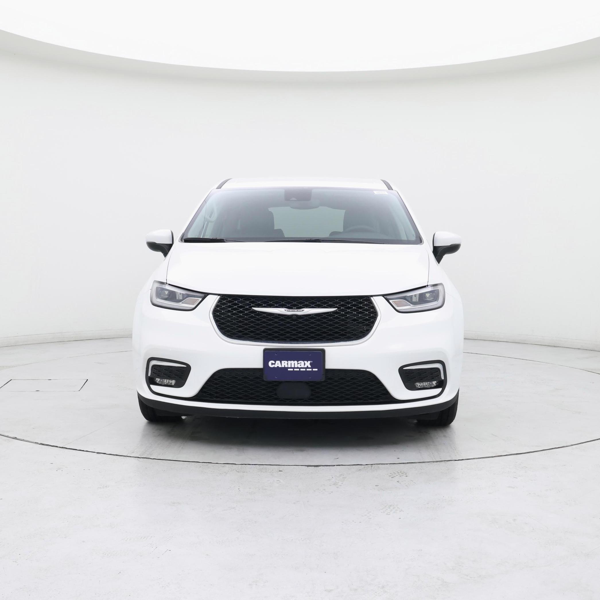 Thumbnail: 2023 Chrysler Pacifica - 5