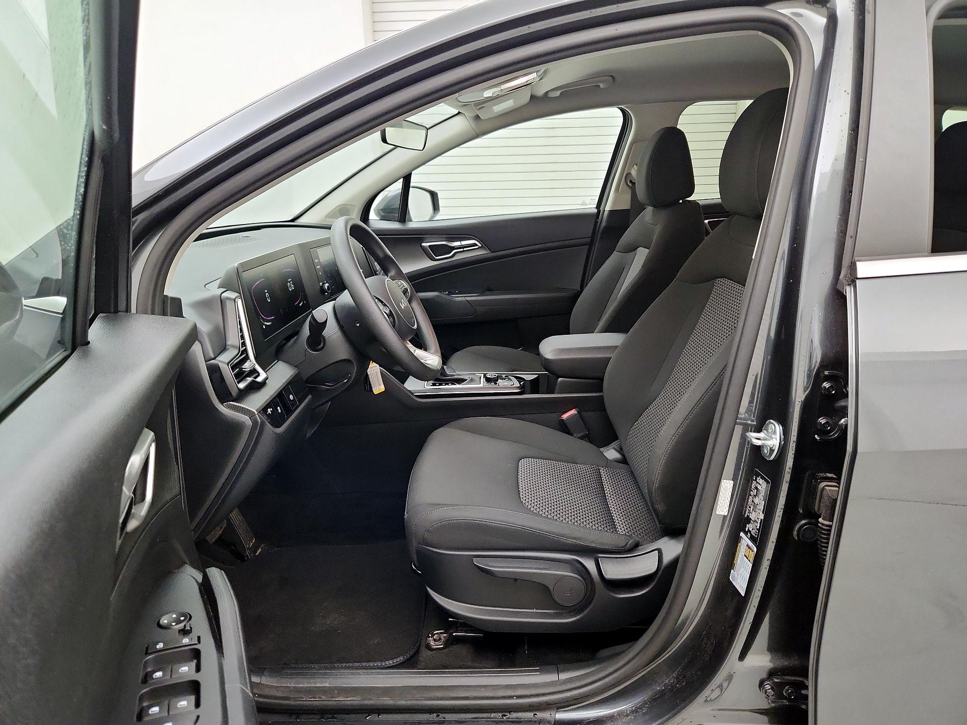 Thumbnail: 2024 Kia Sportage - 11