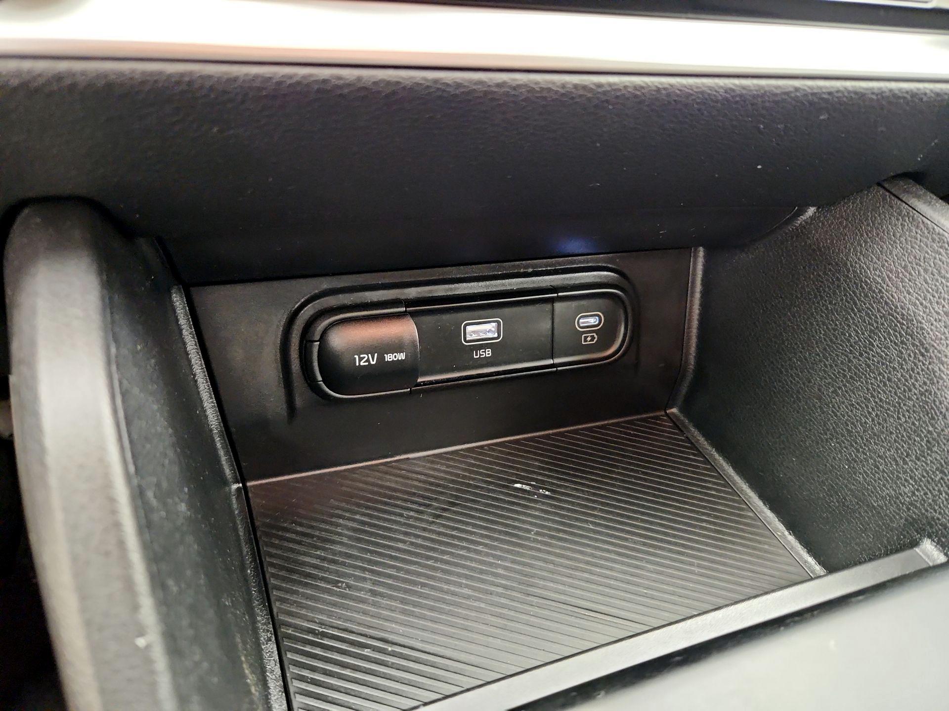 Thumbnail: 2024 Kia Sportage - 18