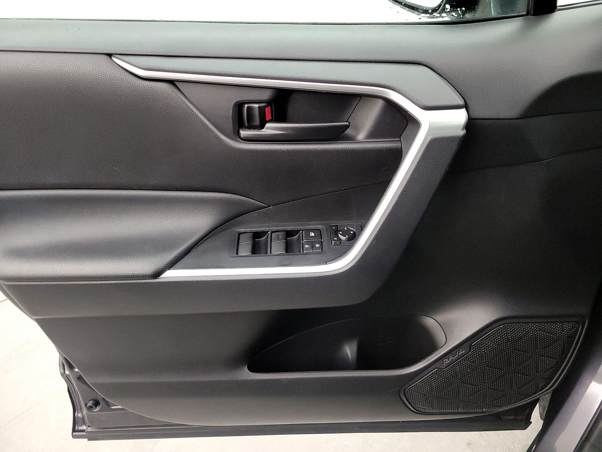 Thumbnail: 2024 Toyota RAV4 - 12