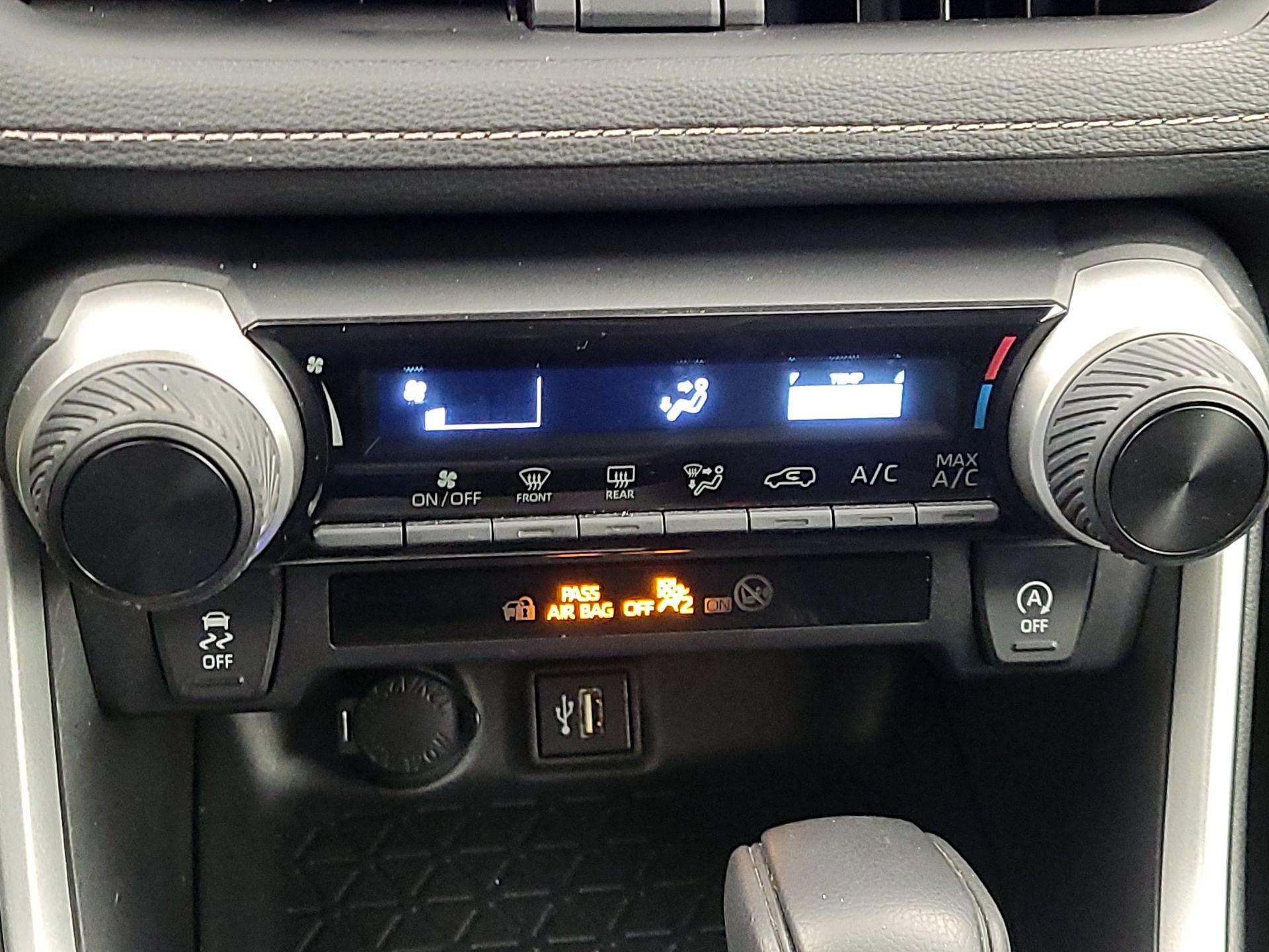 Thumbnail: 2024 Toyota RAV4 - 17