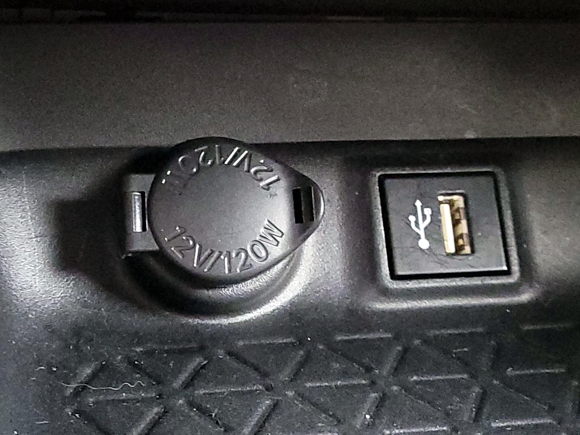 Thumbnail: 2024 Toyota RAV4 - 19