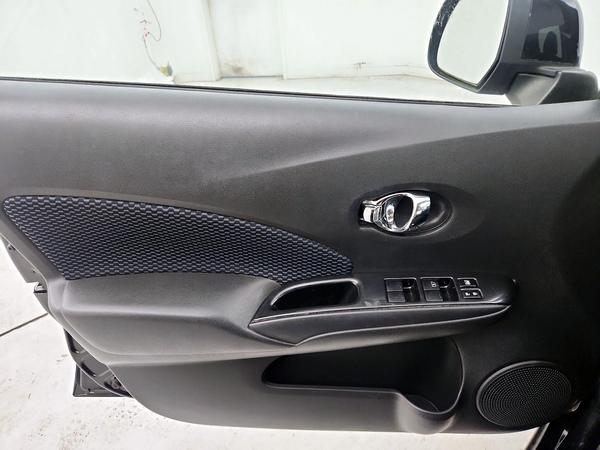 Thumbnail: 2014 Nissan Versa Note - 12