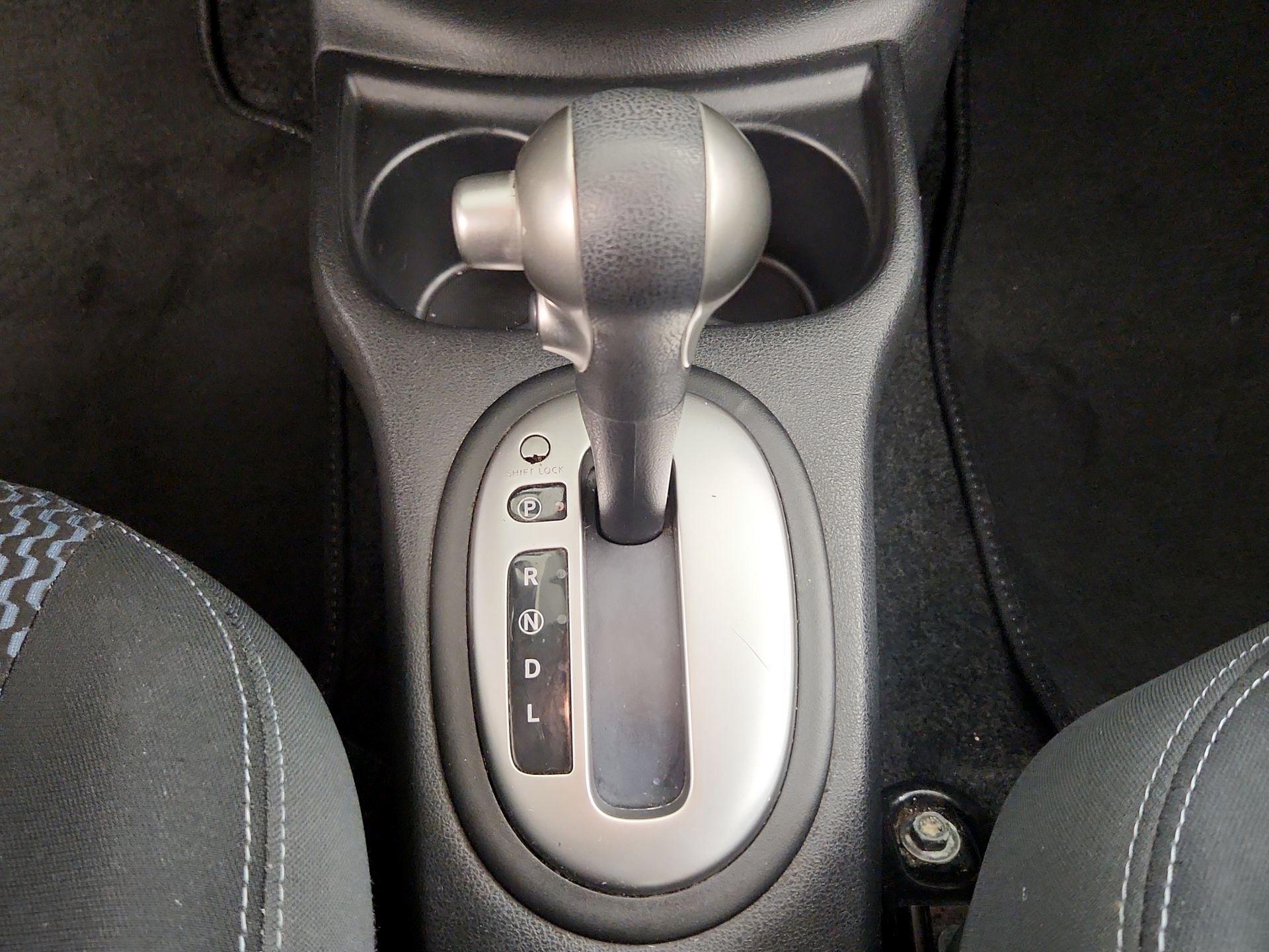 Thumbnail: 2014 Nissan Versa Note - 16