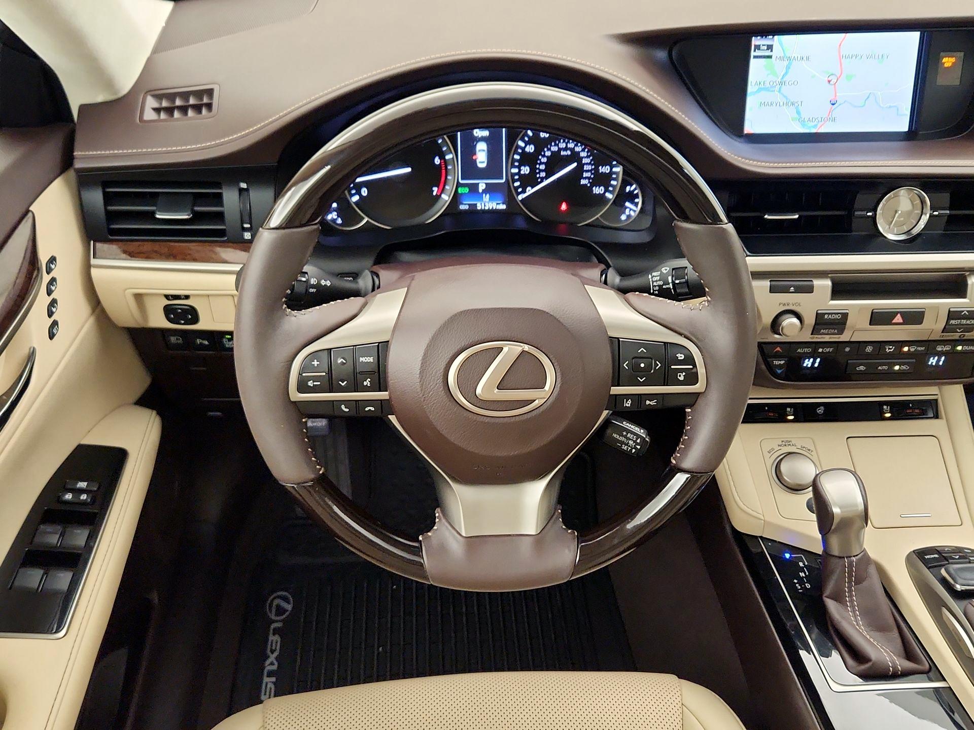 Thumbnail: 2017 Lexus ES - 10