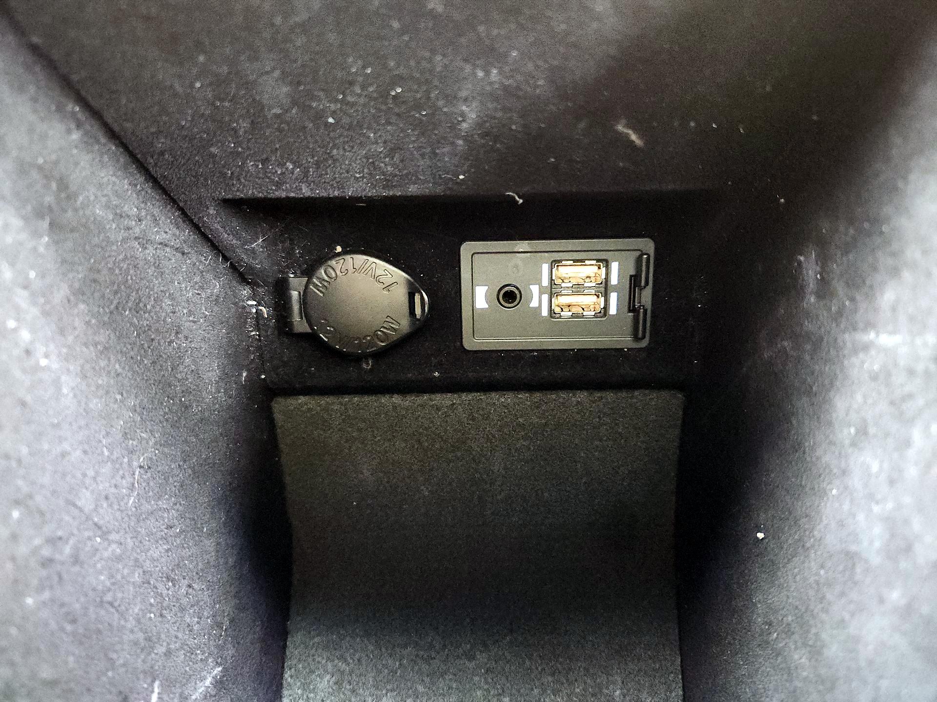 Thumbnail: 2017 Lexus ES - 19