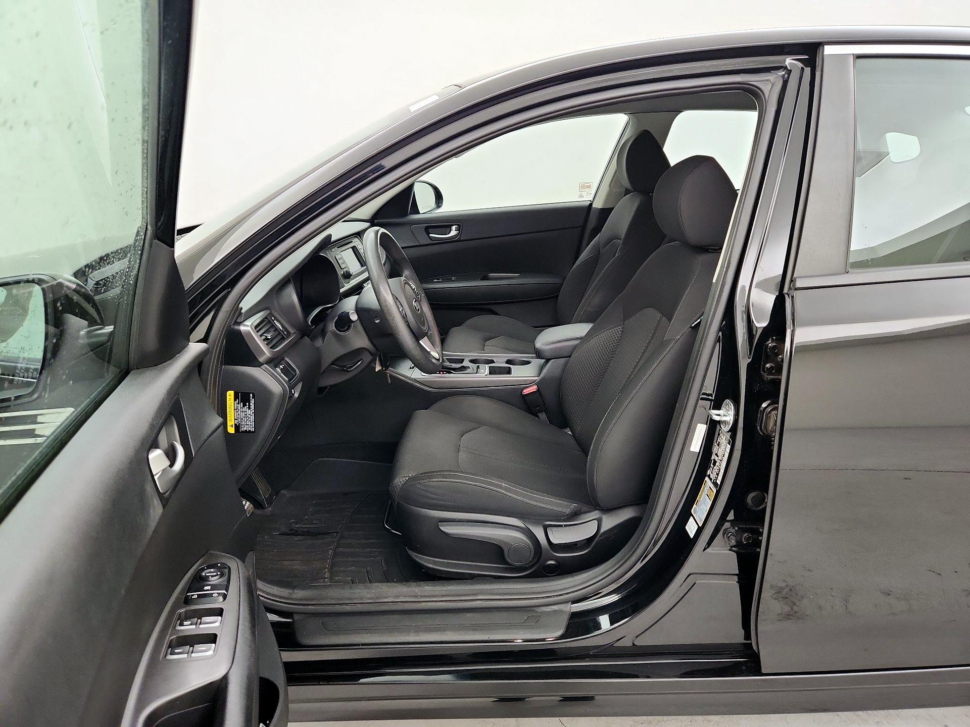 Thumbnail: 2016 Kia Optima - 11