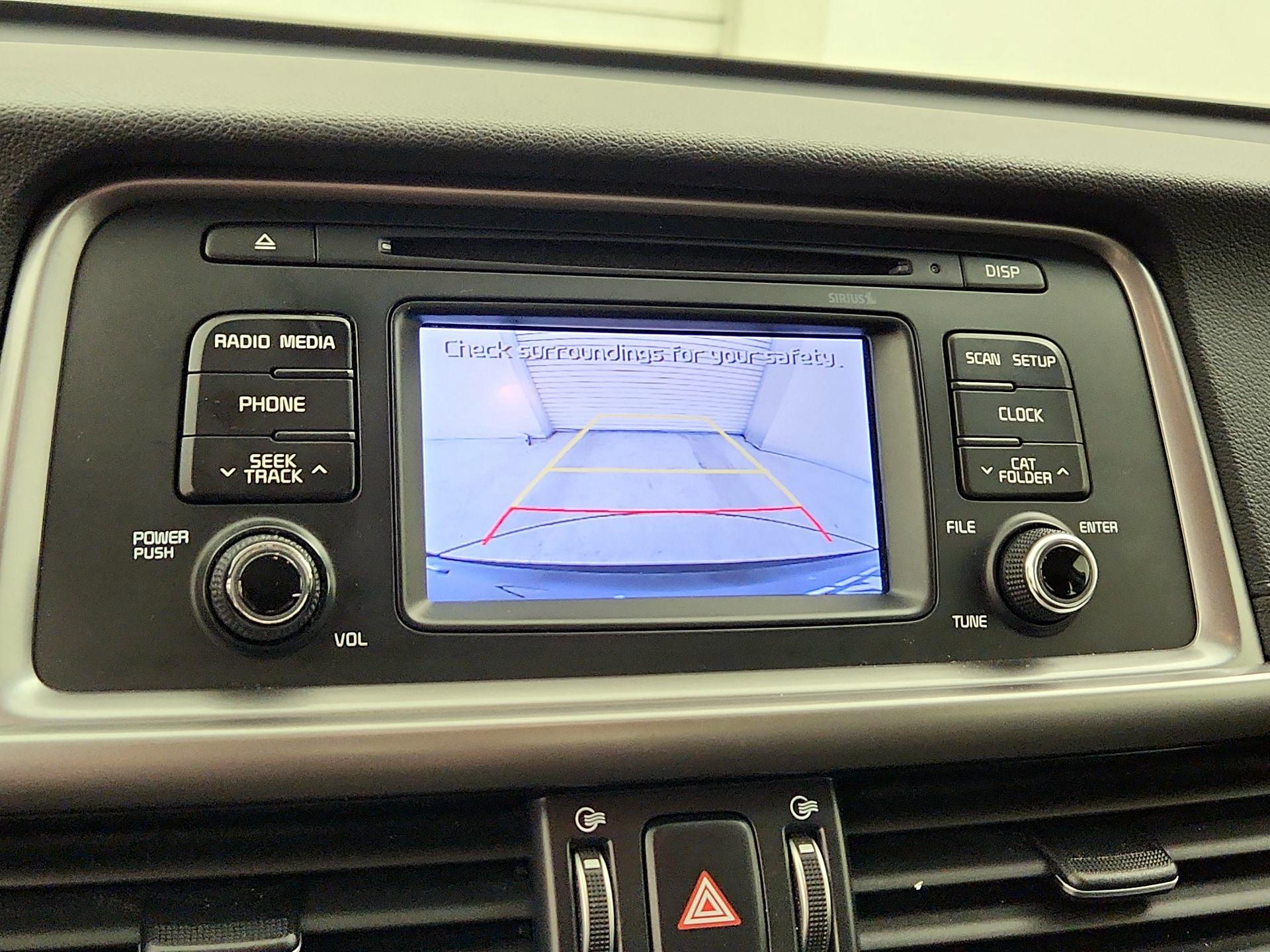 Thumbnail: 2016 Kia Optima - 14