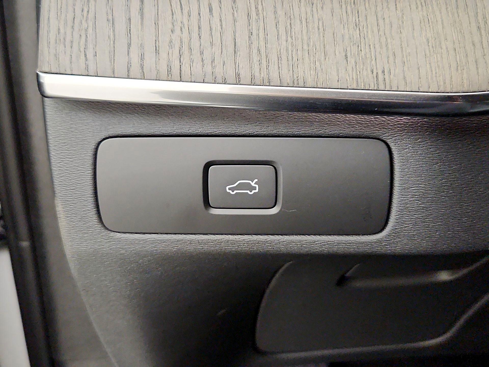 Thumbnail: 2024 Volvo XC90 - 13