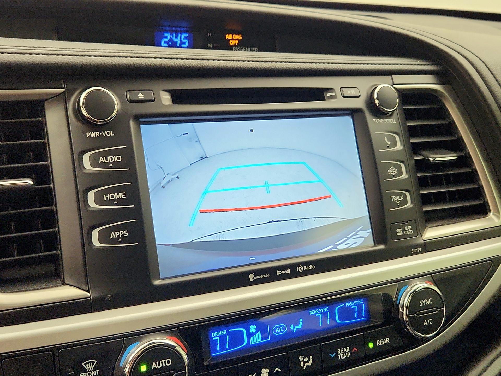 Thumbnail: 2017 Toyota Highlander - 15