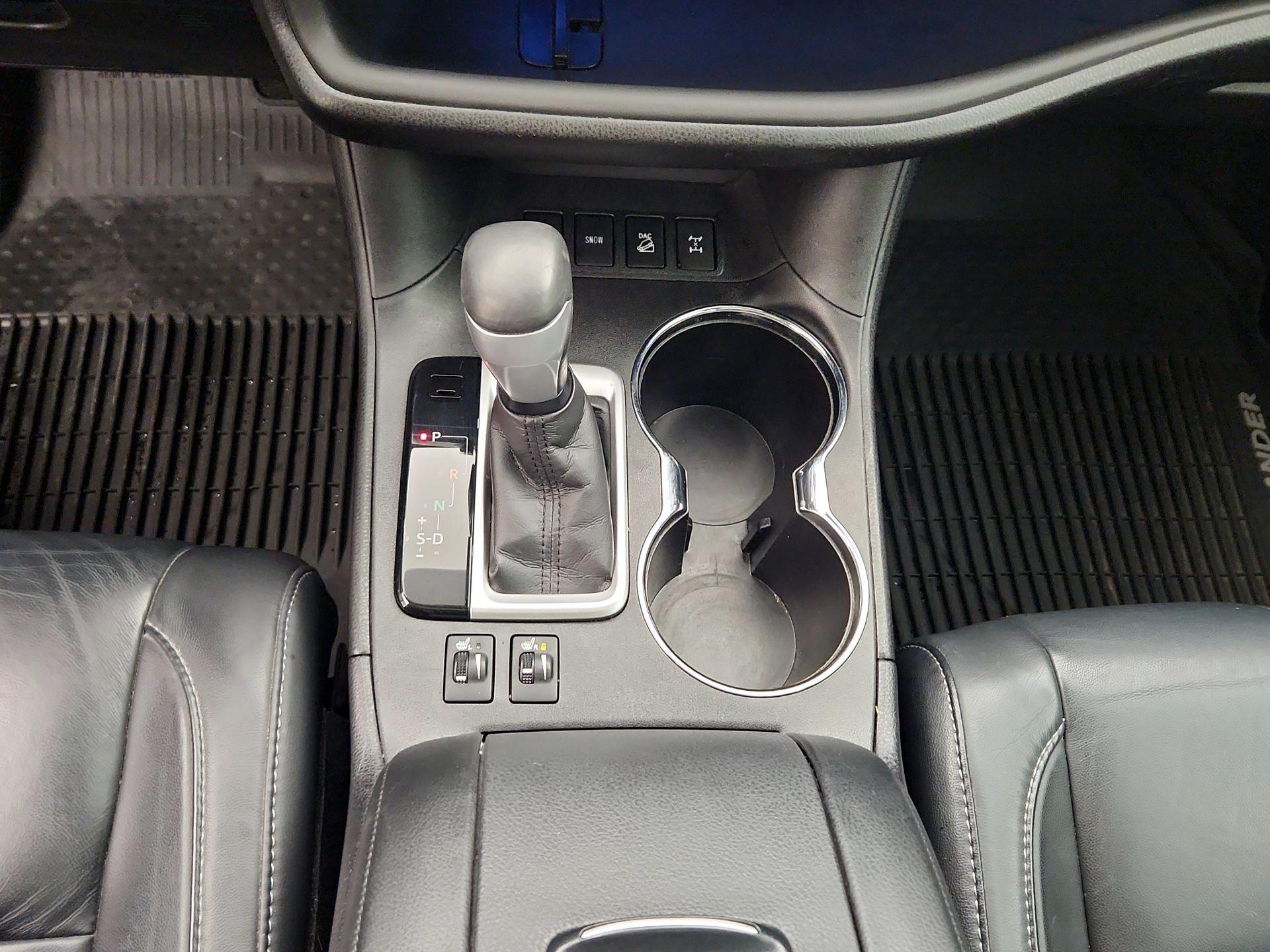 Thumbnail: 2017 Toyota Highlander - 18