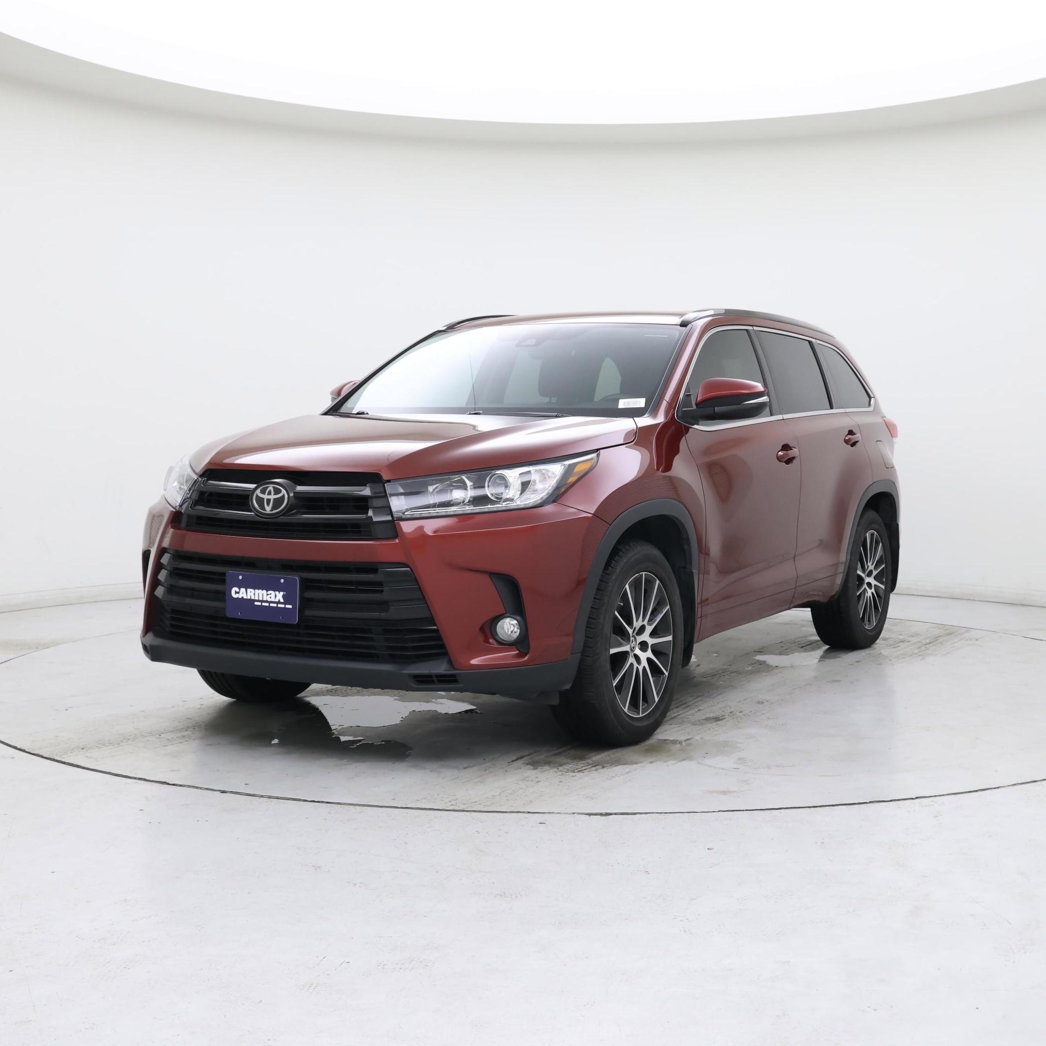 Thumbnail: 2017 Toyota Highlander - 4