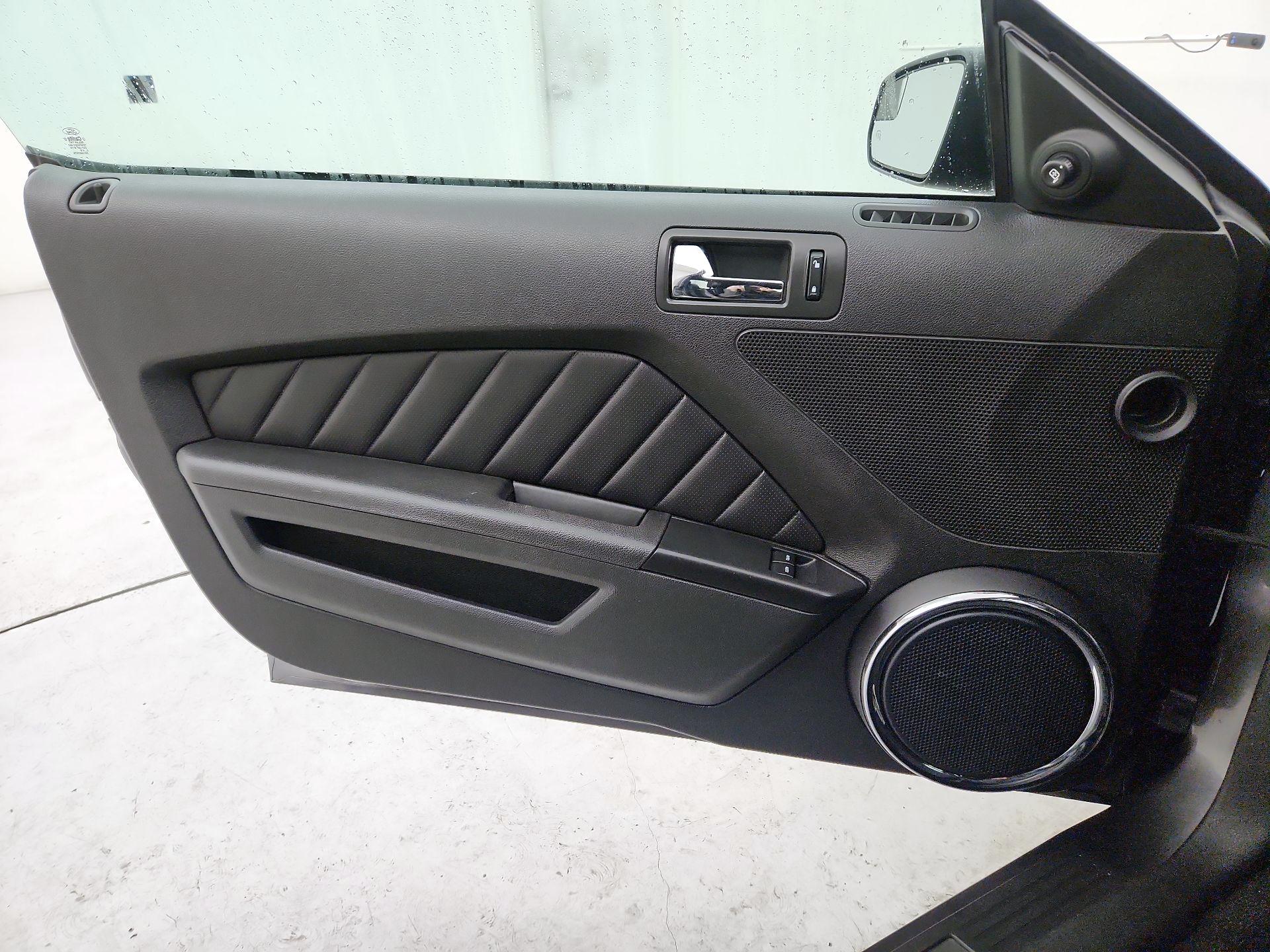 Thumbnail: 2014 Ford Mustang - 12