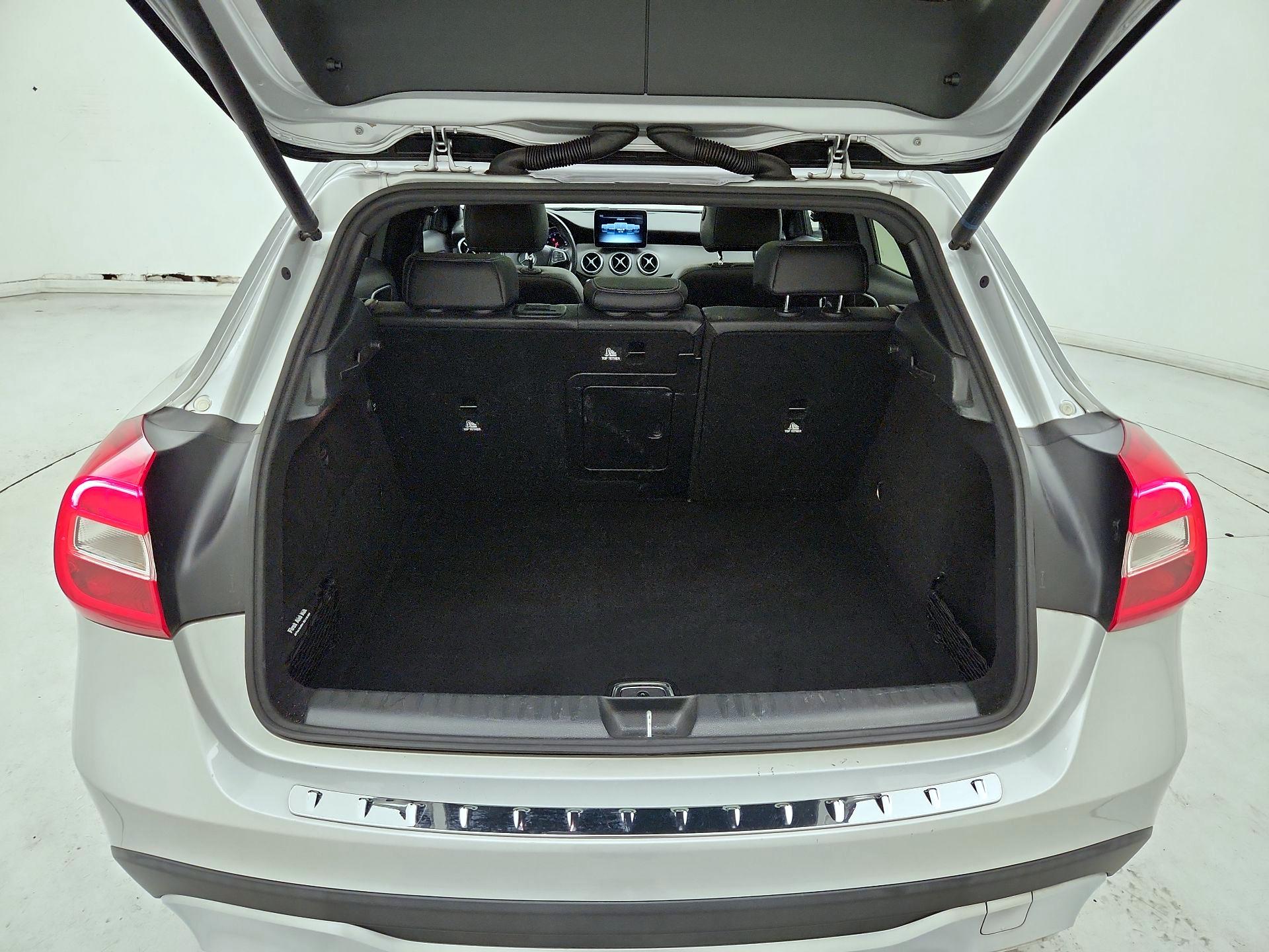 Thumbnail: 2018 Mercedes-Benz GLA - 19