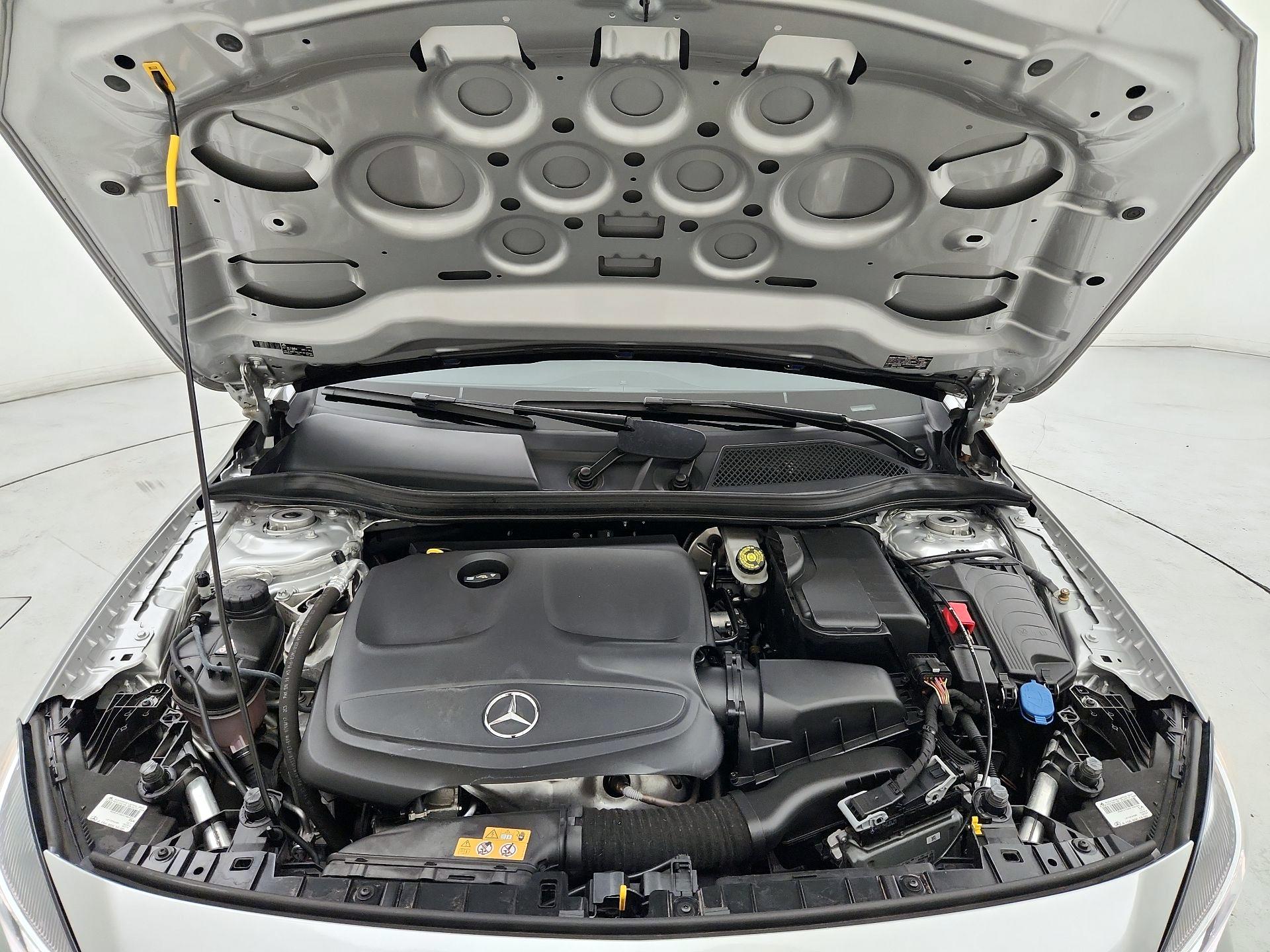 Thumbnail: 2018 Mercedes-Benz GLA - 20