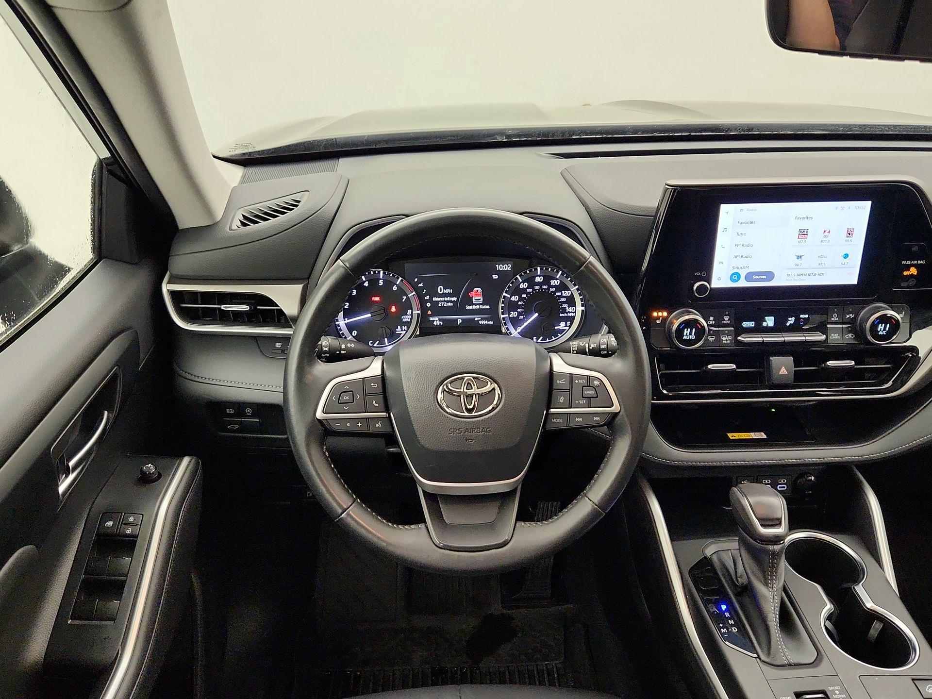 Thumbnail: 2023 Toyota Highlander - 10