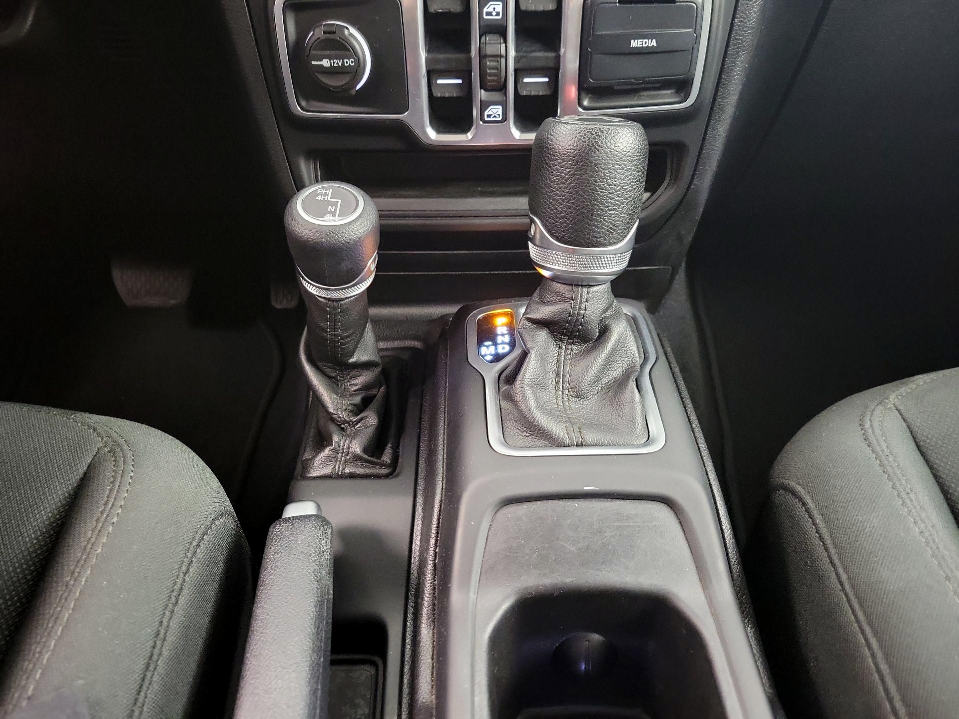 Thumbnail: 2018 Jeep Wrangler - 17