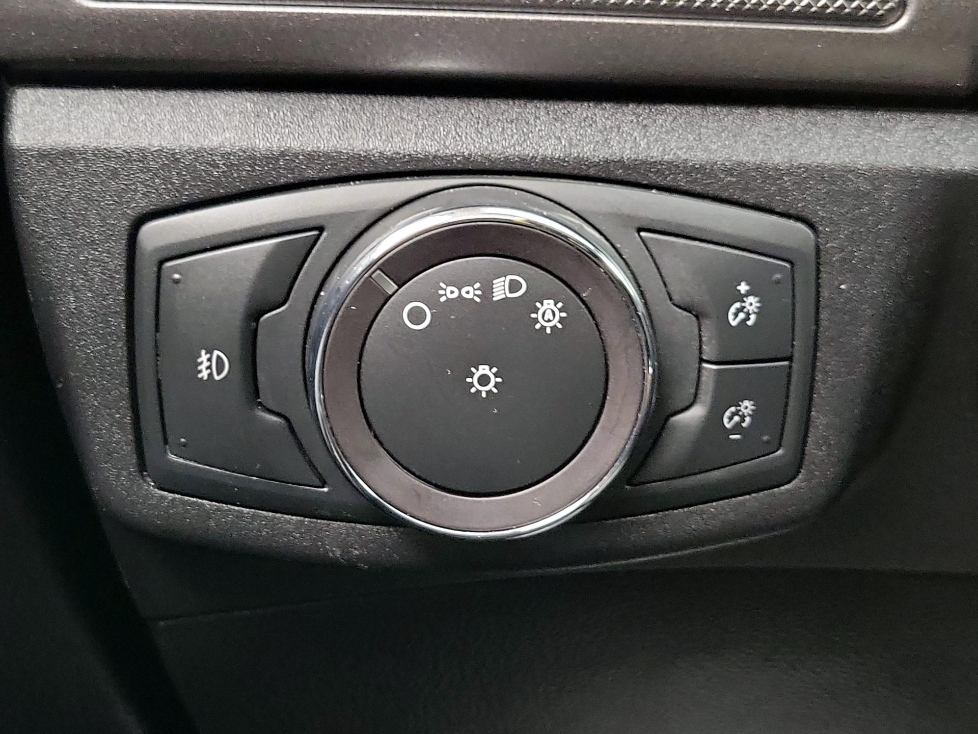 Thumbnail: 2019 Ford Fusion - 13