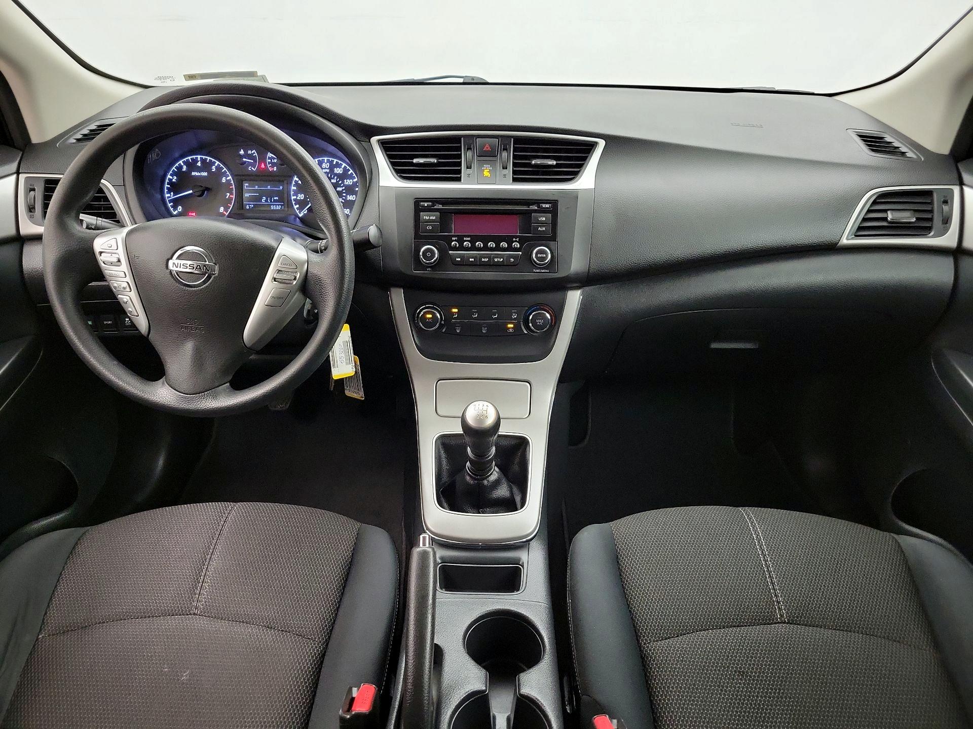 Thumbnail: 2015 Nissan Sentra - 9