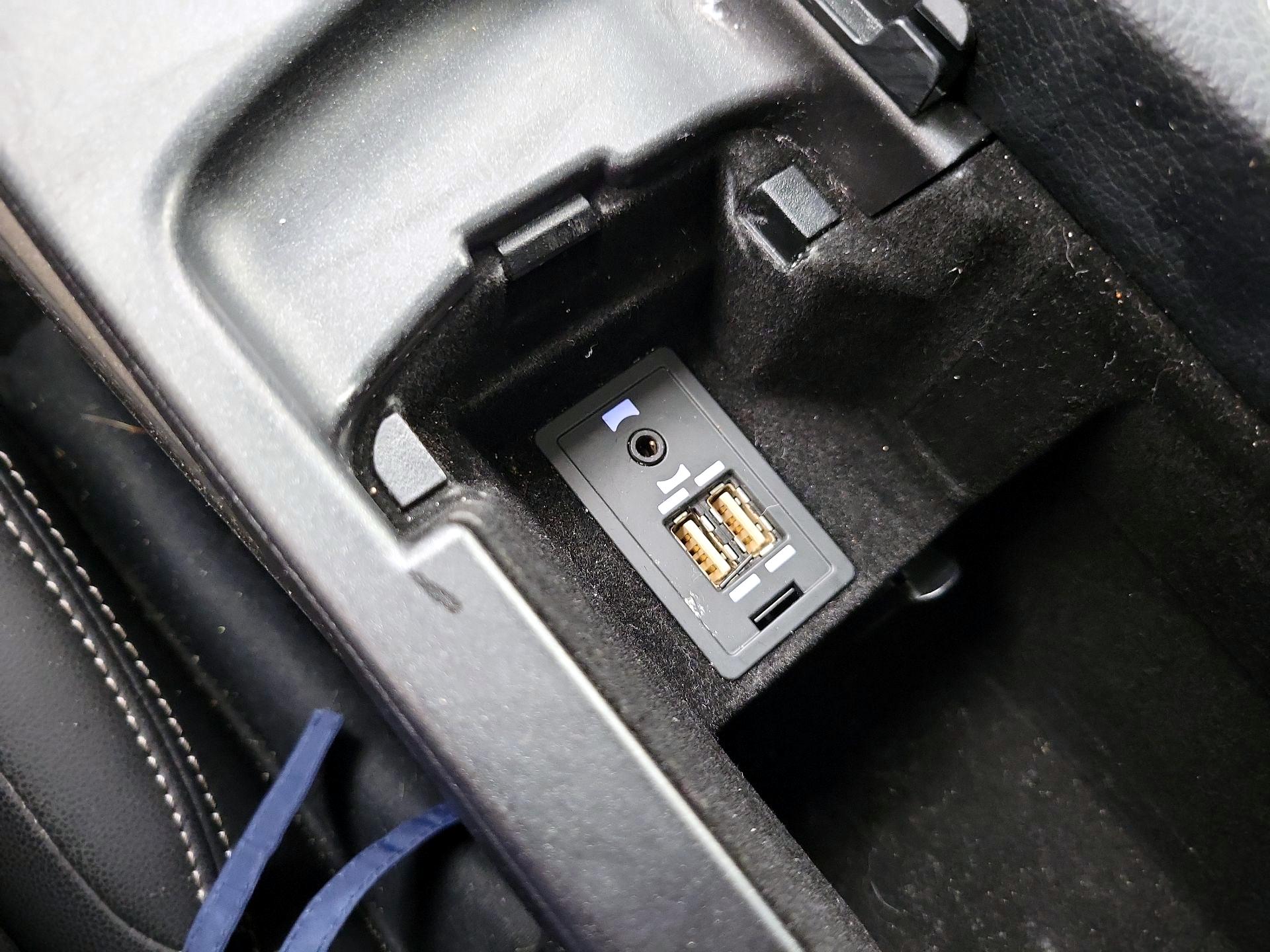 Thumbnail: 2015 Lexus IS - 19