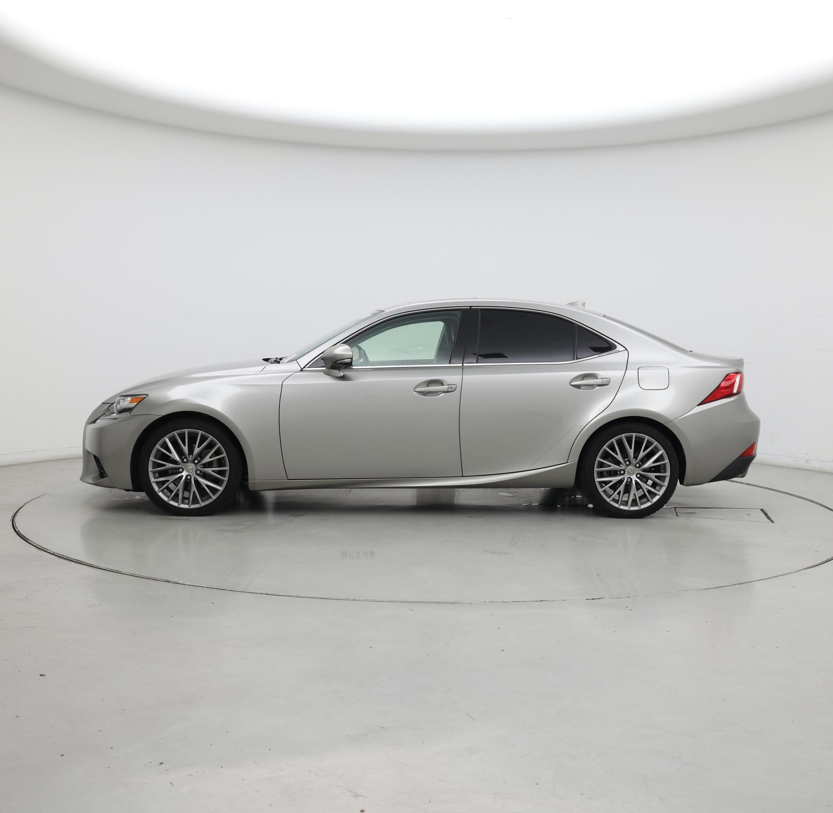 Thumbnail: 2015 Lexus IS - 3