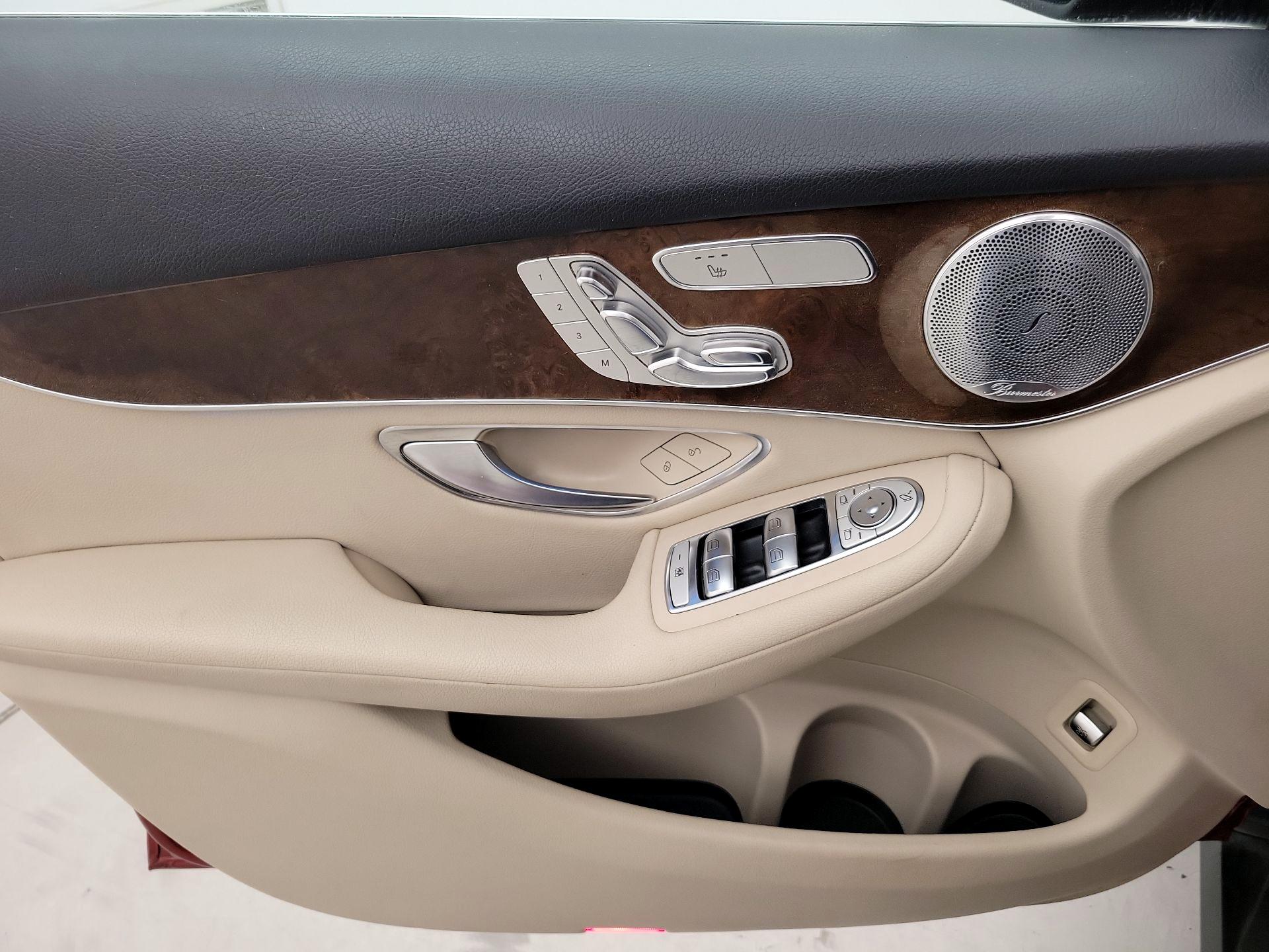 Thumbnail: 2017 Mercedes-Benz GLC - 12