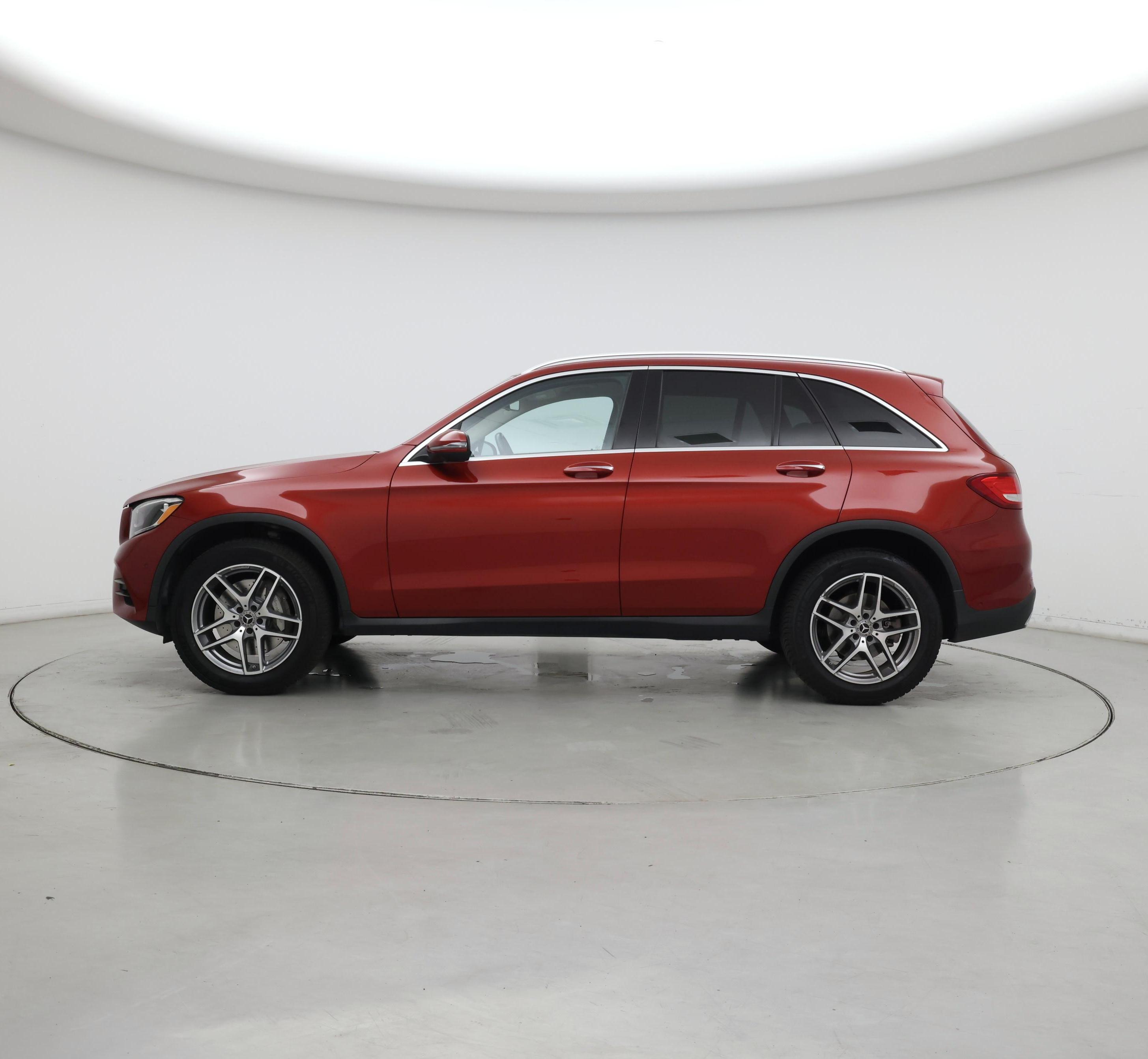 Thumbnail: 2017 Mercedes-Benz GLC - 3