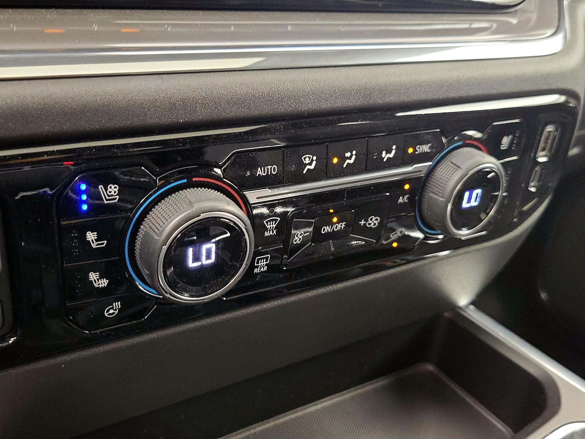 Thumbnail: 2024 Chevrolet Silverado 1500 - 16