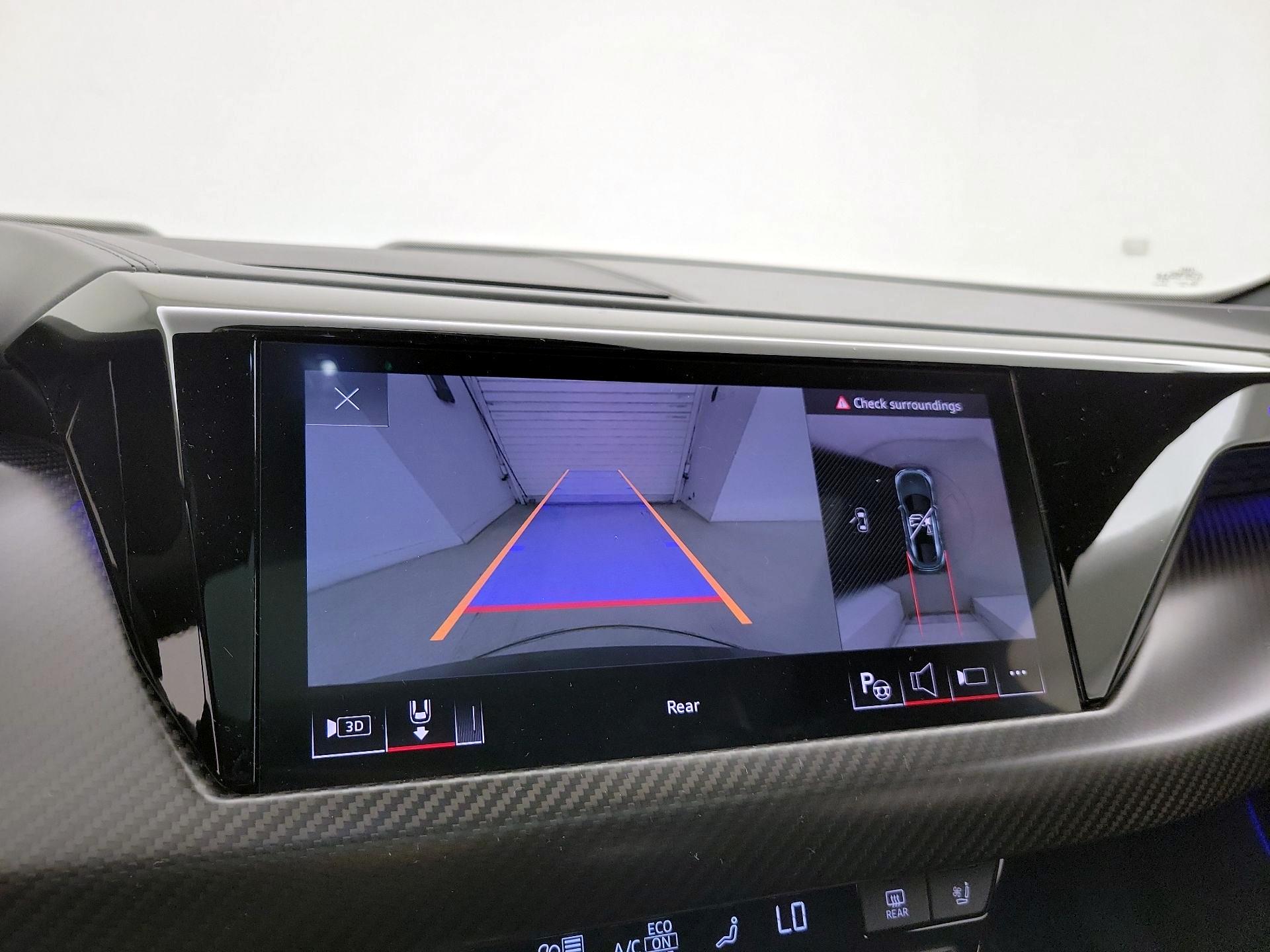 Thumbnail: 2022 Audi e-tron GT - 15