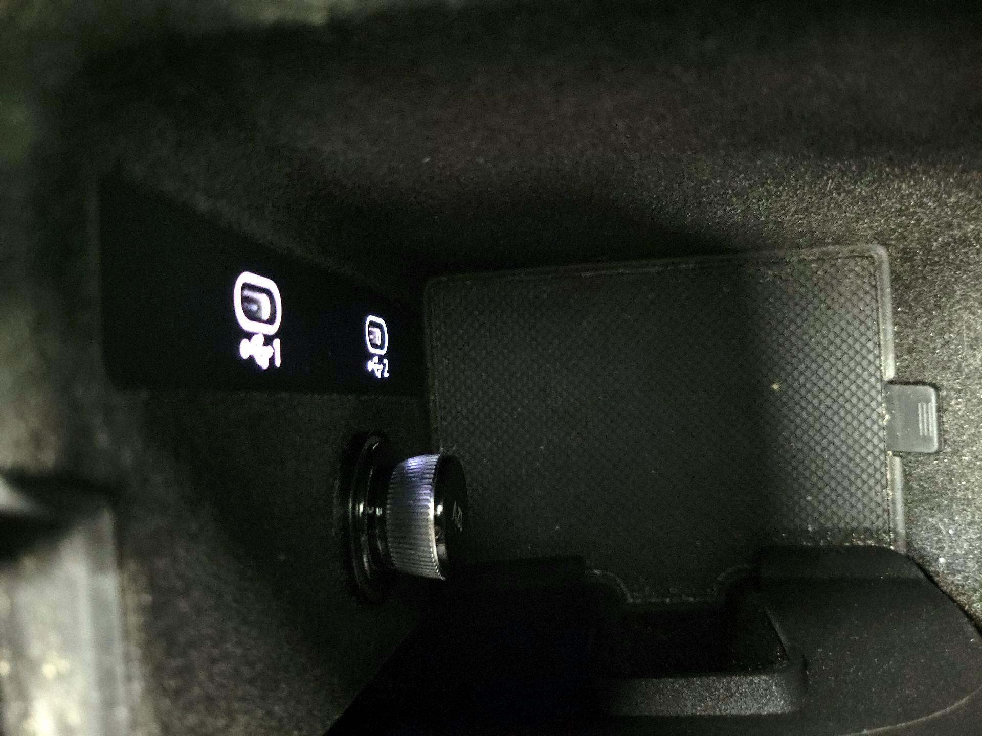 Thumbnail: 2022 Audi e-tron GT - 19