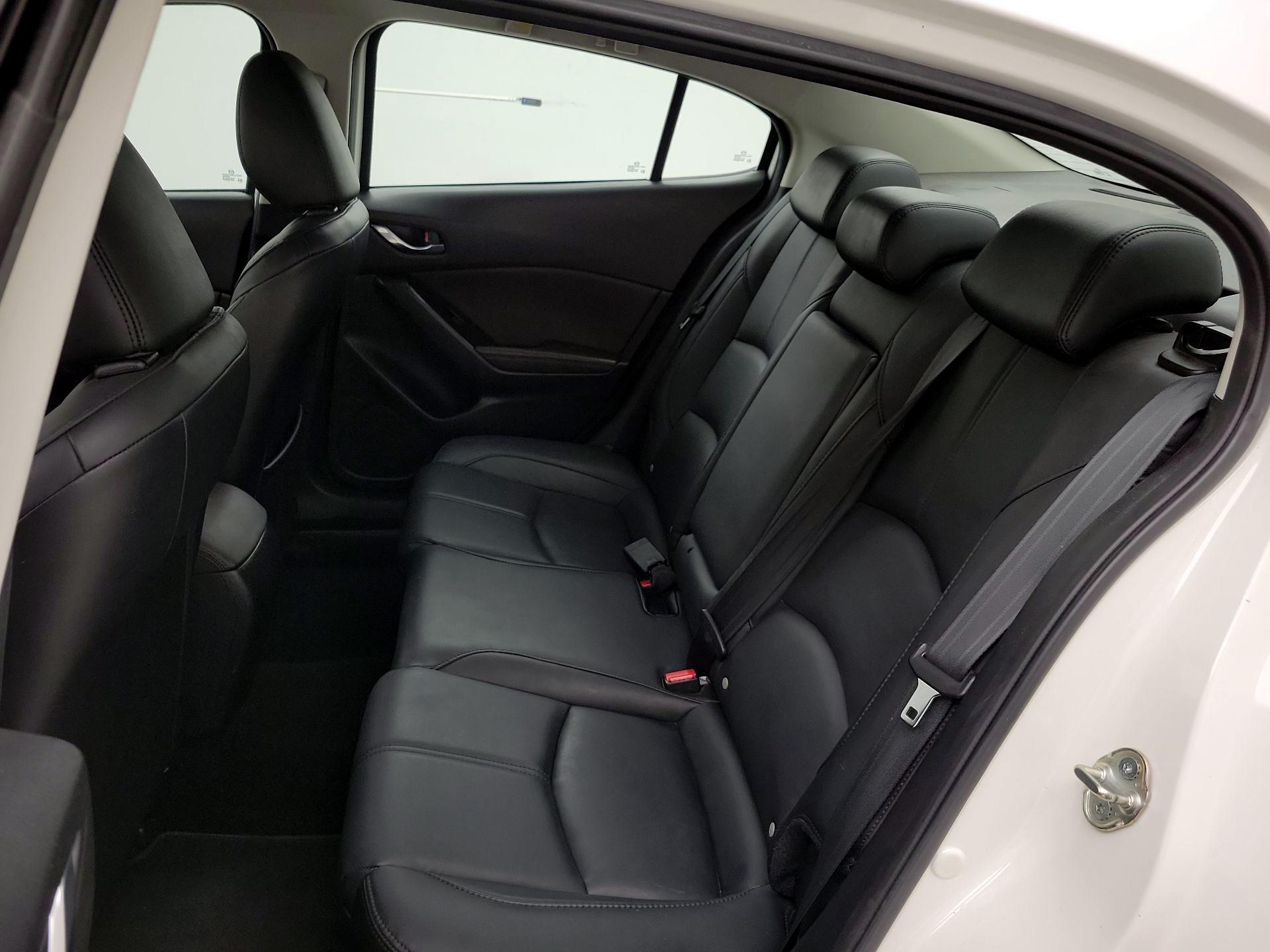 Thumbnail: 2018 Mazda Mazda3 - 19