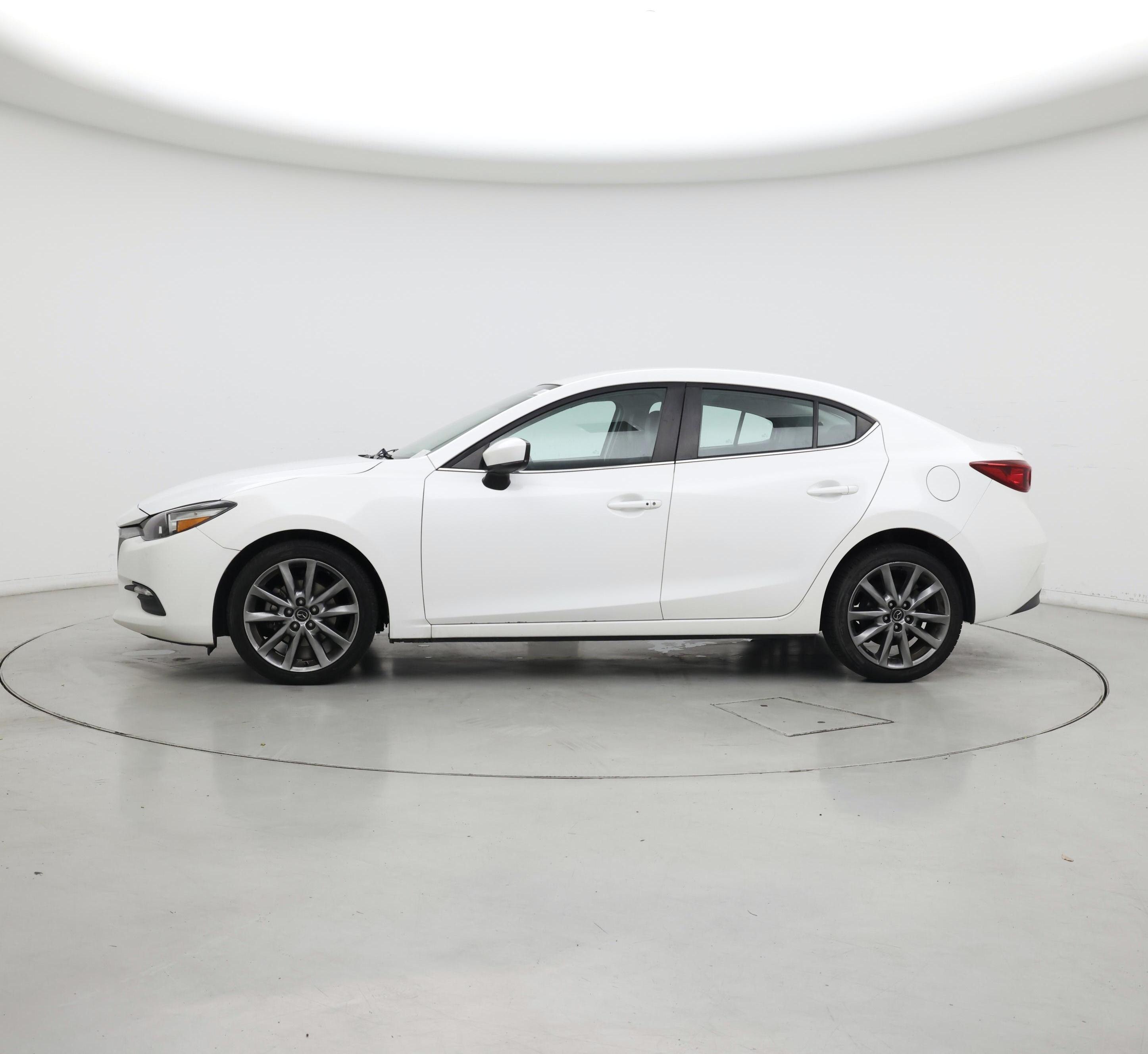 Thumbnail: 2018 Mazda Mazda3 - 3