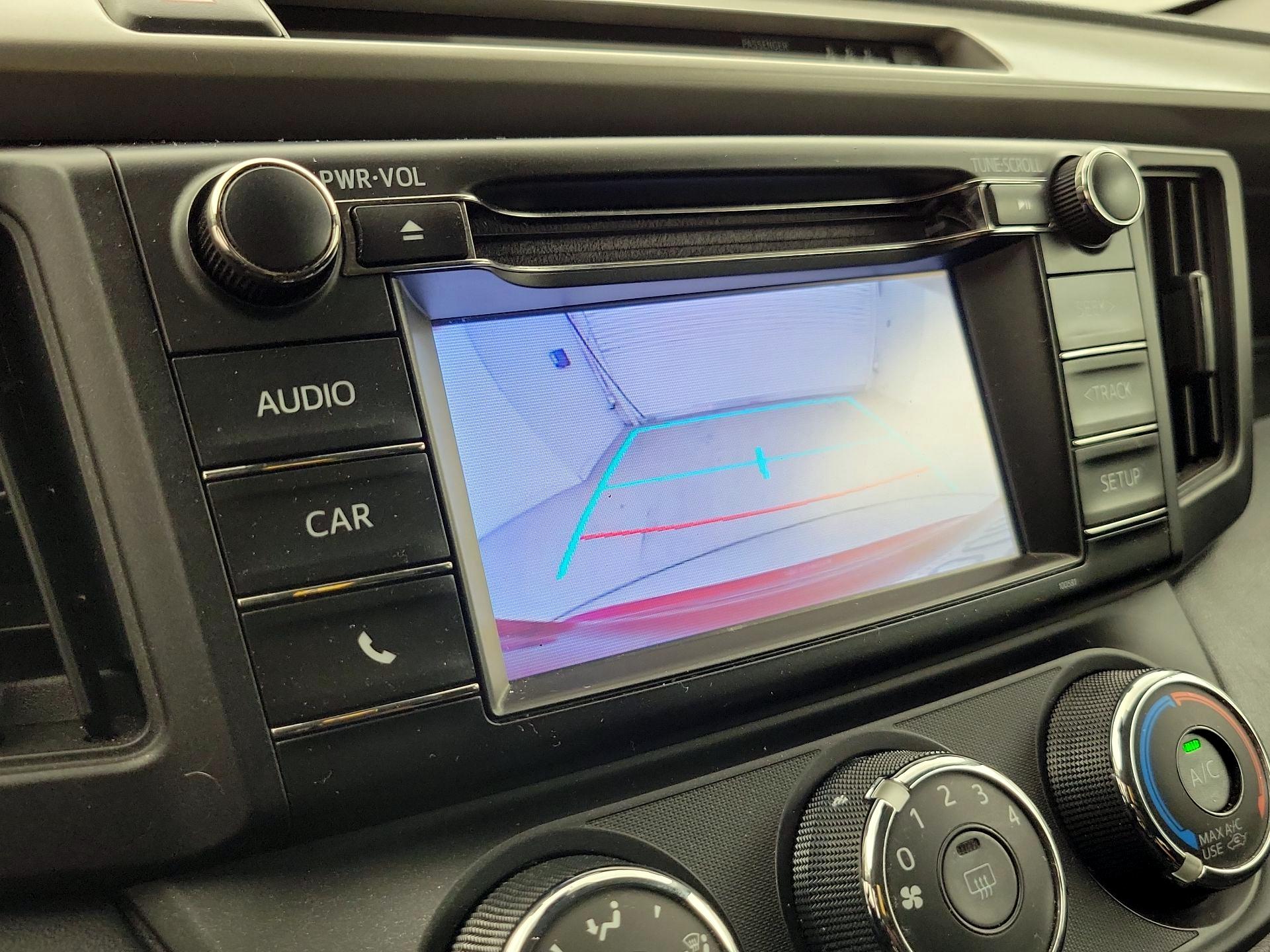 Thumbnail: 2018 Toyota RAV4 - 14