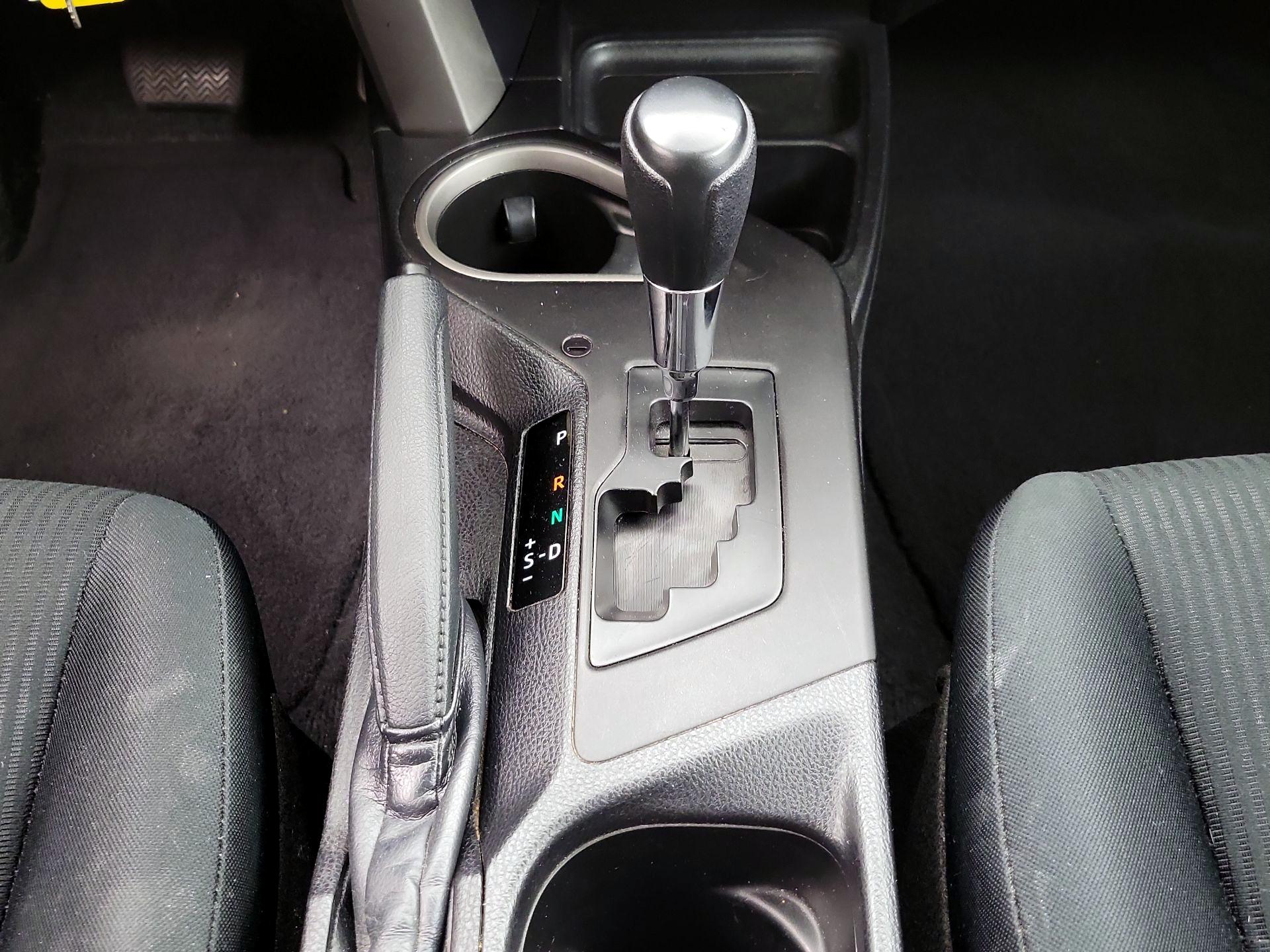 Thumbnail: 2018 Toyota RAV4 - 17