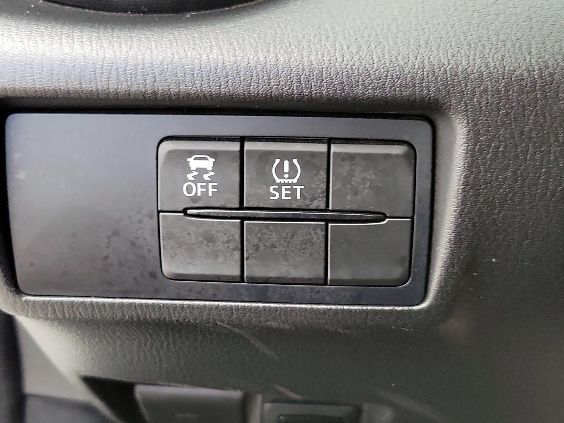 Thumbnail: 2016 Mazda MX-5 Miata - 13