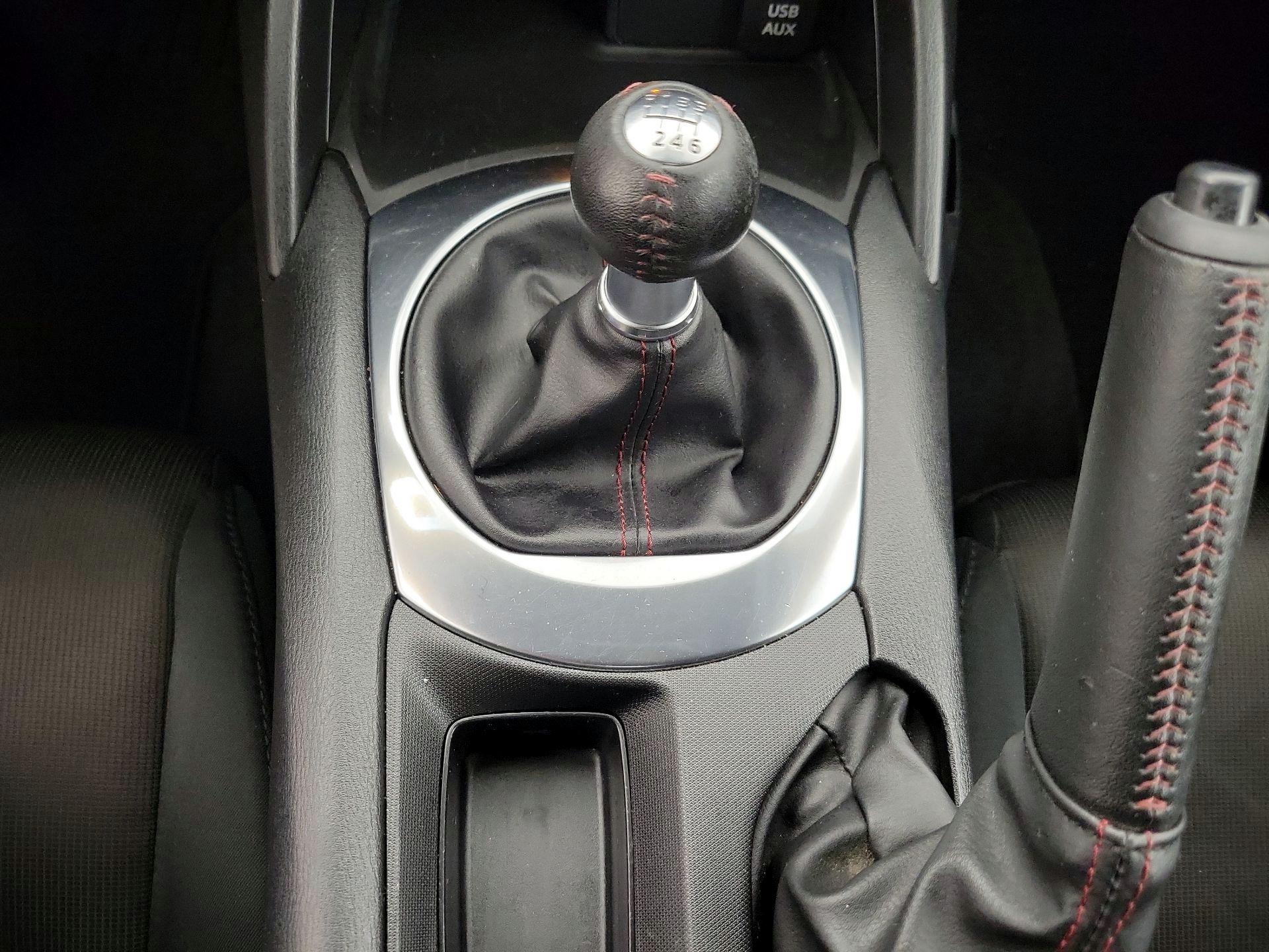 Thumbnail: 2016 Mazda MX-5 Miata - 16