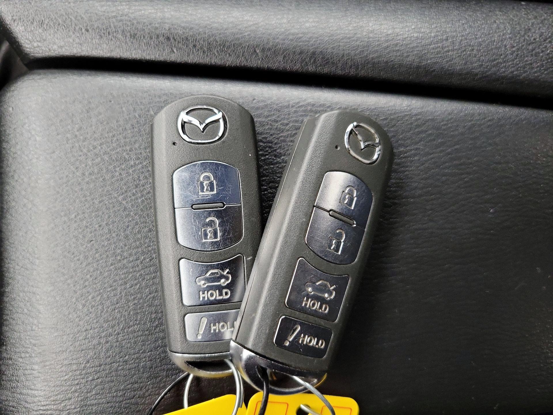 Thumbnail: 2016 Mazda MX-5 Miata - 20