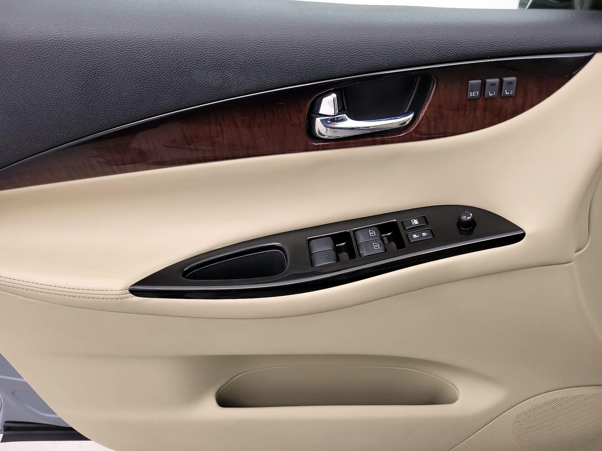 Thumbnail: 2017 INFINITI QX50 - 12