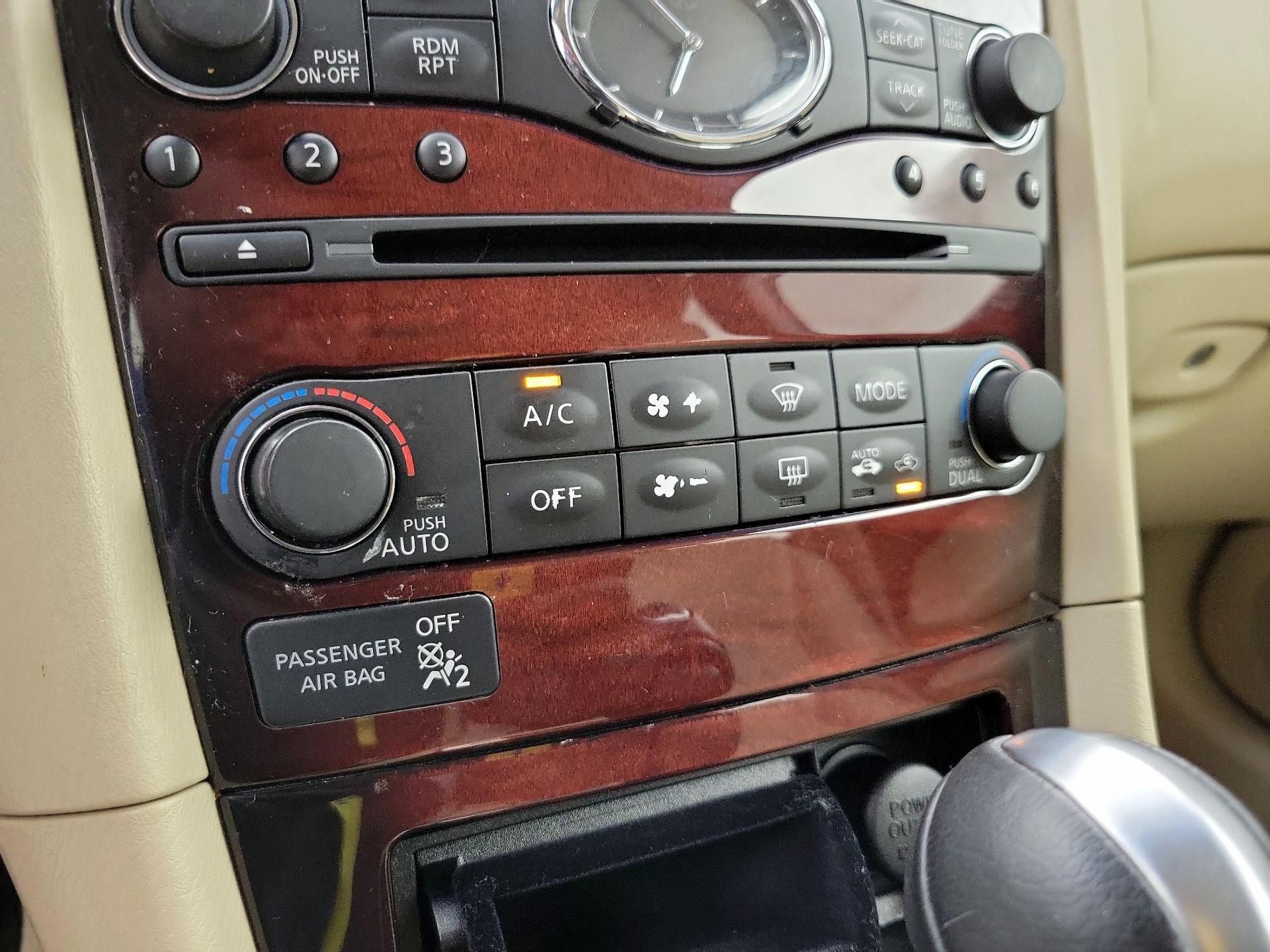 Thumbnail: 2017 INFINITI QX50 - 16