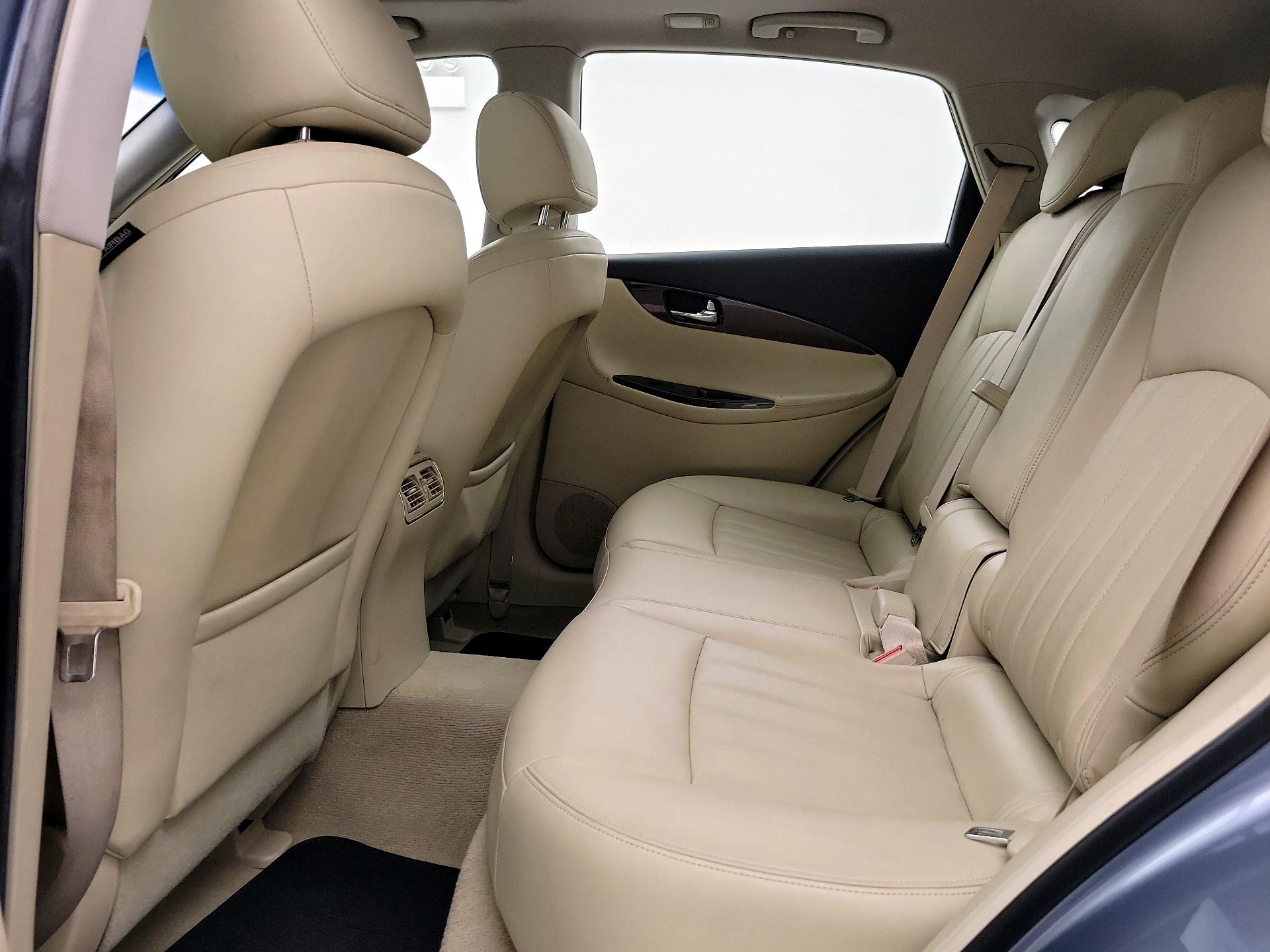 Thumbnail: 2017 INFINITI QX50 - 20