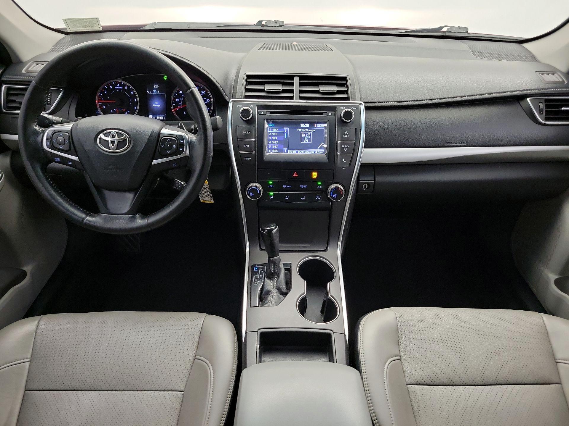 Thumbnail: 2016 Toyota Camry - 9