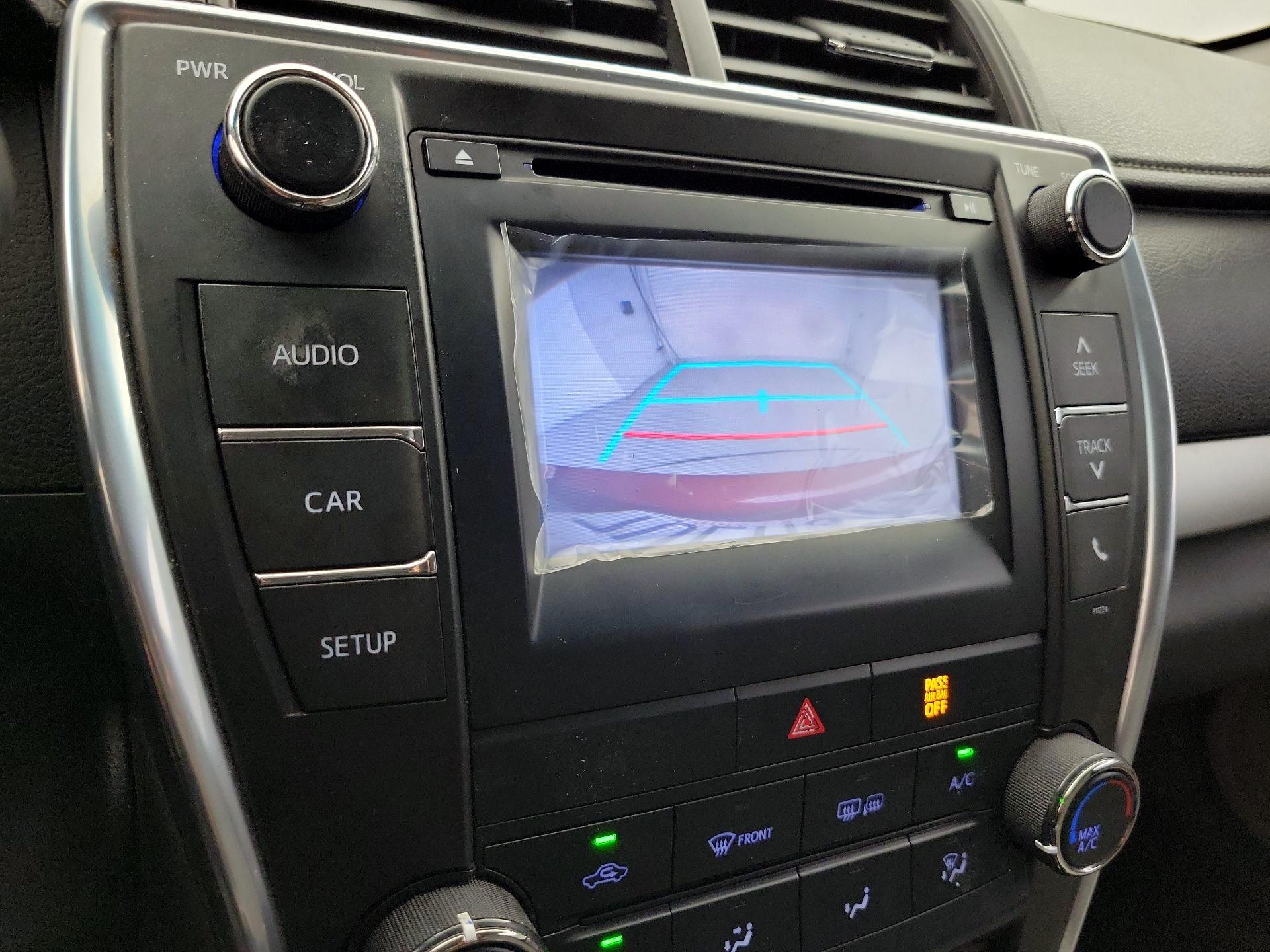 Thumbnail: 2016 Toyota Camry - 14