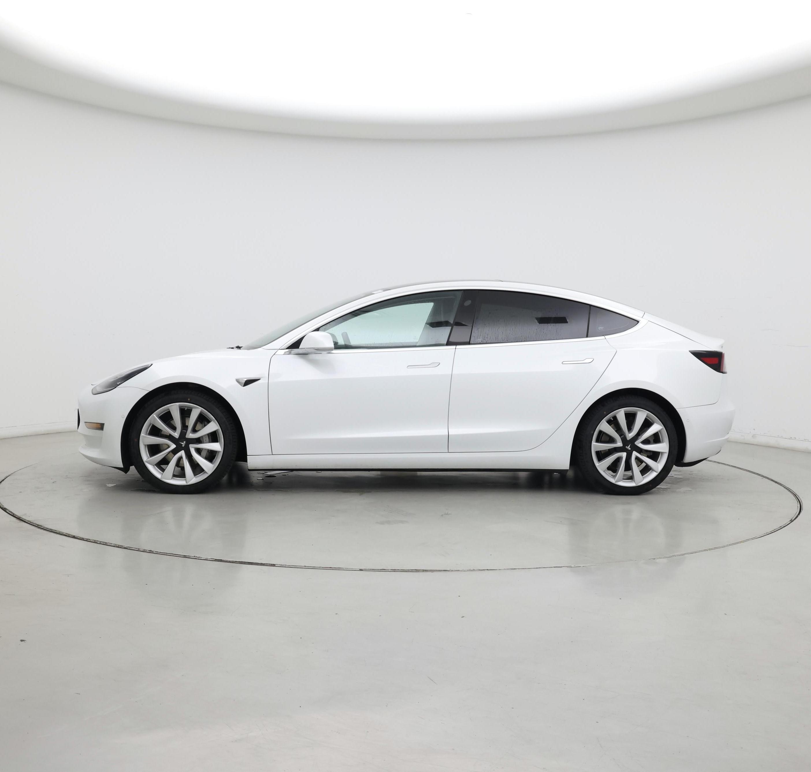 Thumbnail: 2020 Tesla Model 3 - 3