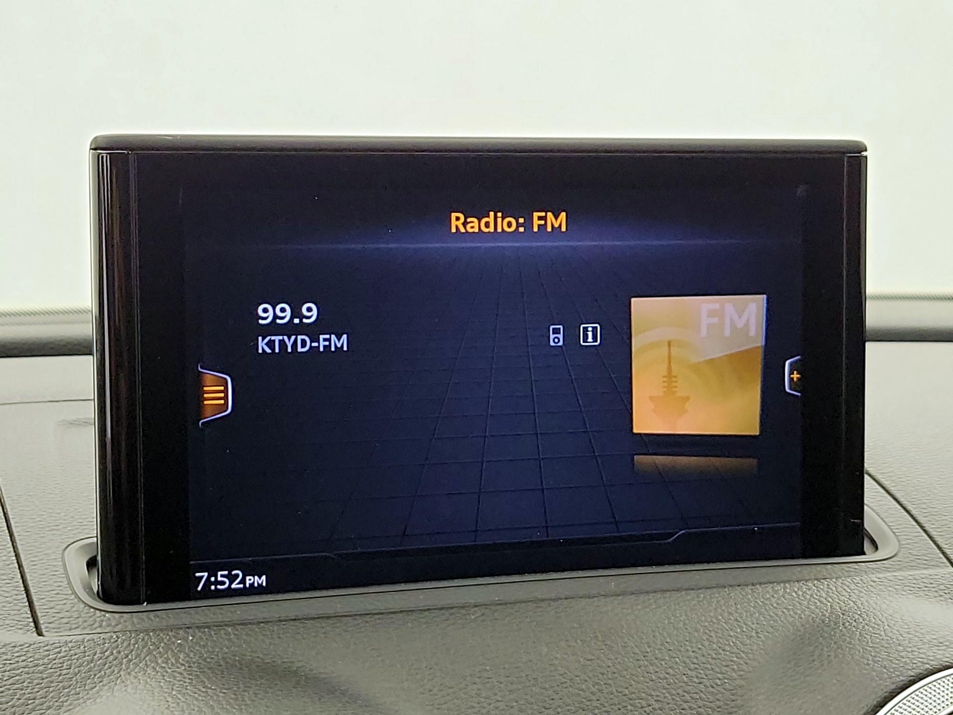 Thumbnail: 2017 Audi A3 - 15