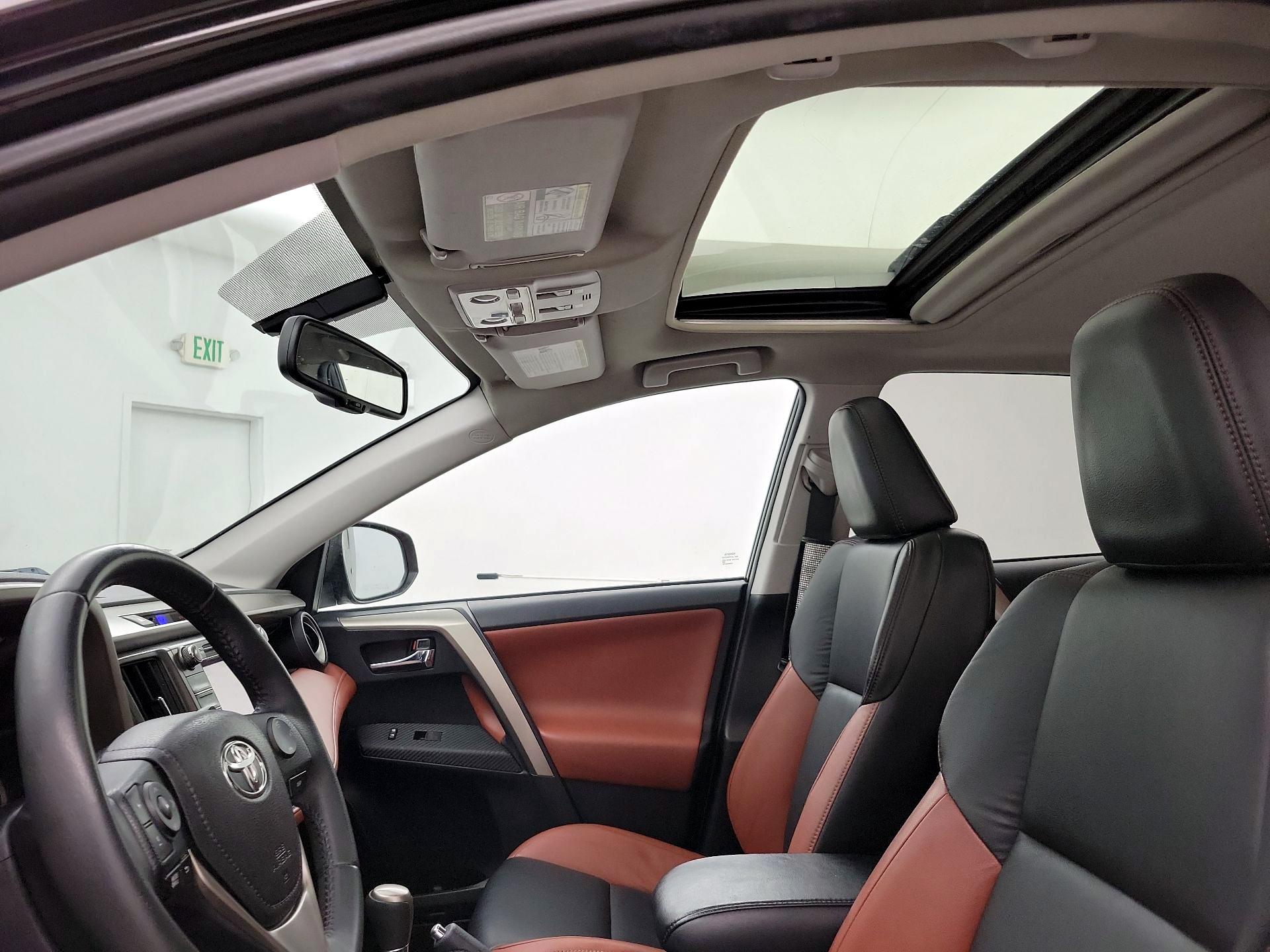 Thumbnail: 2014 Toyota RAV4 - 20