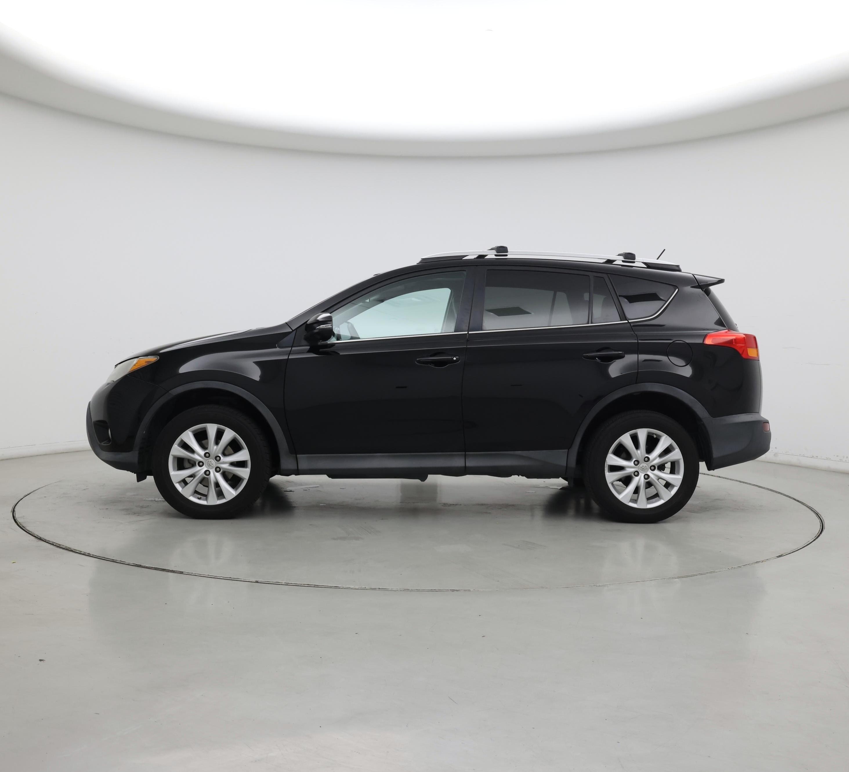 Thumbnail: 2014 Toyota RAV4 - 3