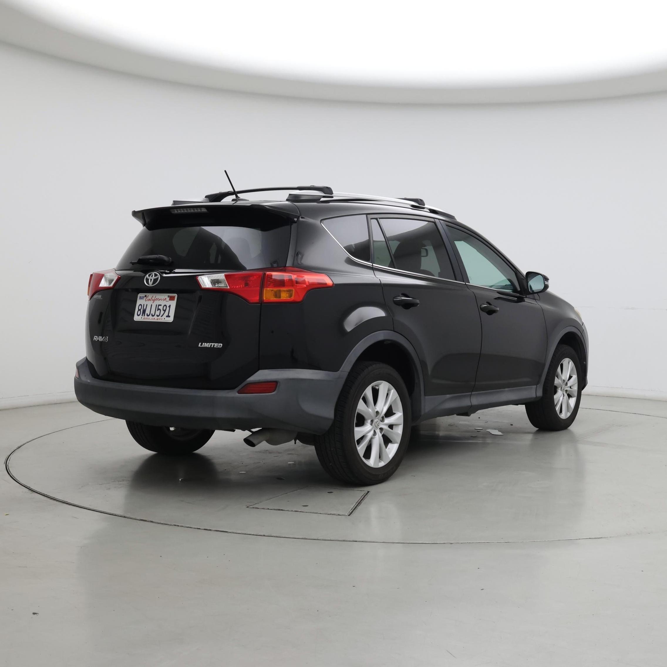 Thumbnail: 2014 Toyota RAV4 - 8